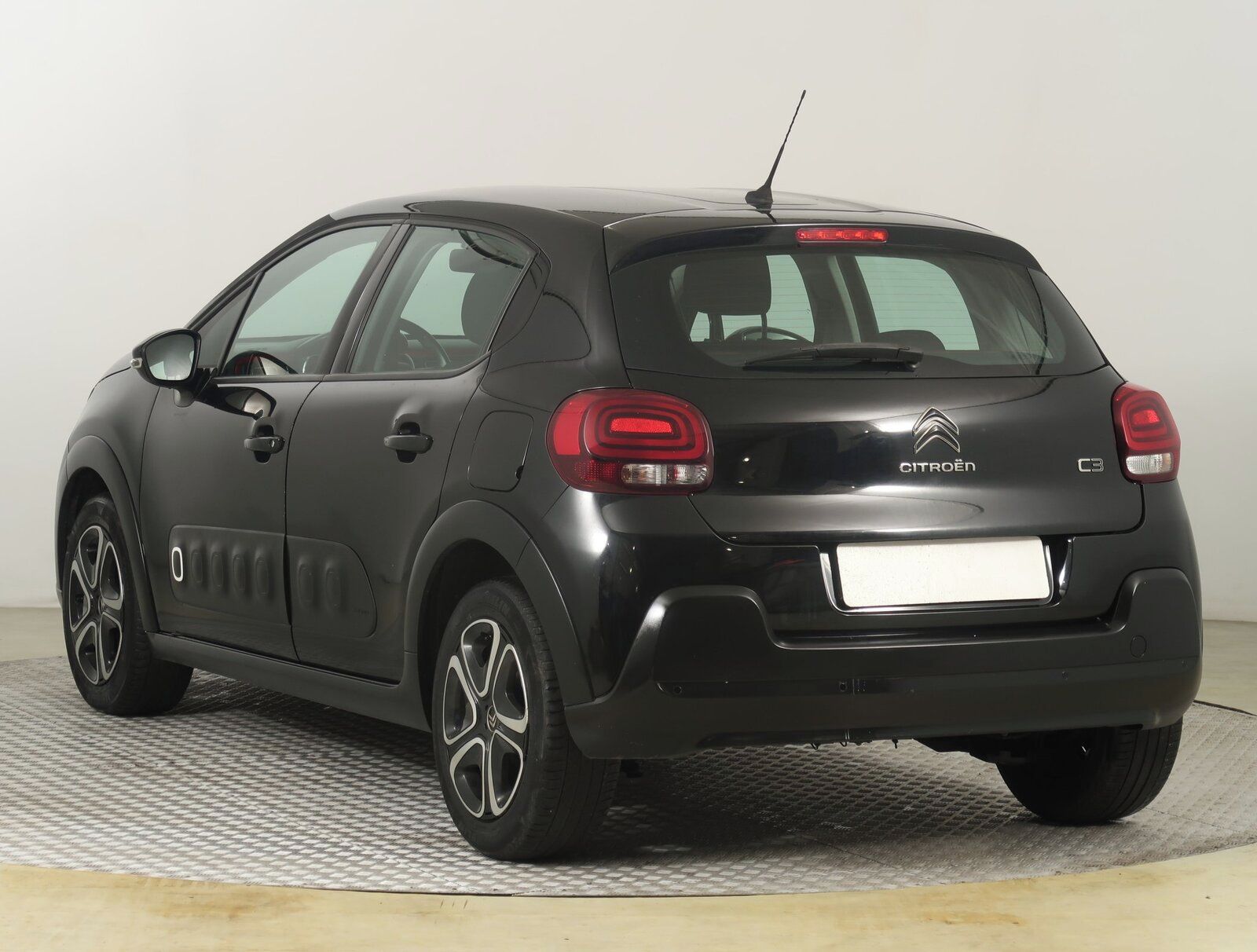Citroën C3, 1.2 PureTech, ČR,1.maj - fotka 4