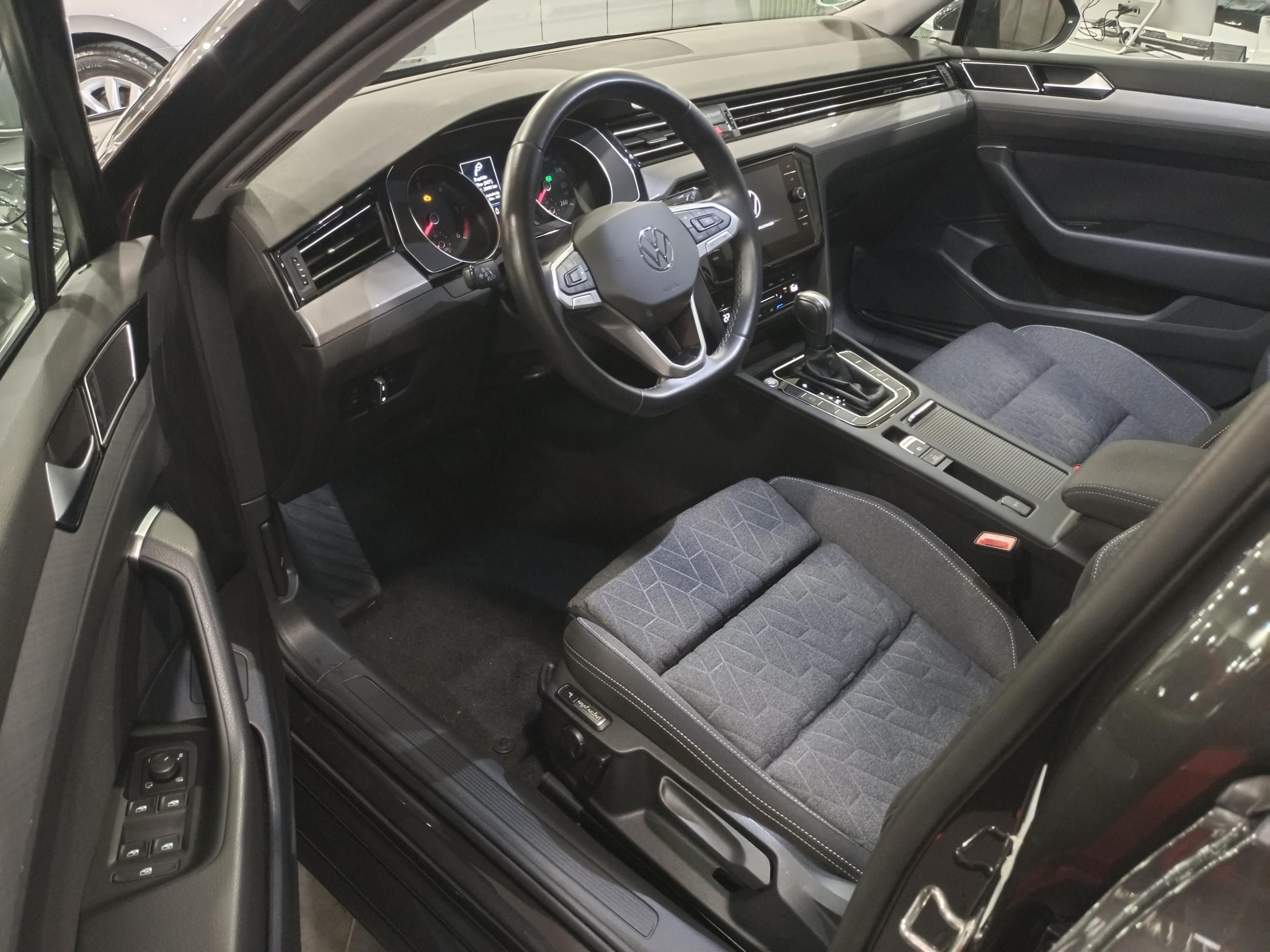 Volkswagen Passat Variant, 2.0 TDI 110kW DSG - fotka 5