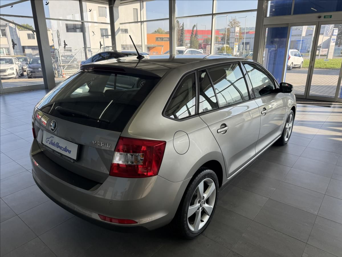 Škoda Rapid, 1,2   TSI 81kW,SERVISKA,1.MAJI - fotka 6