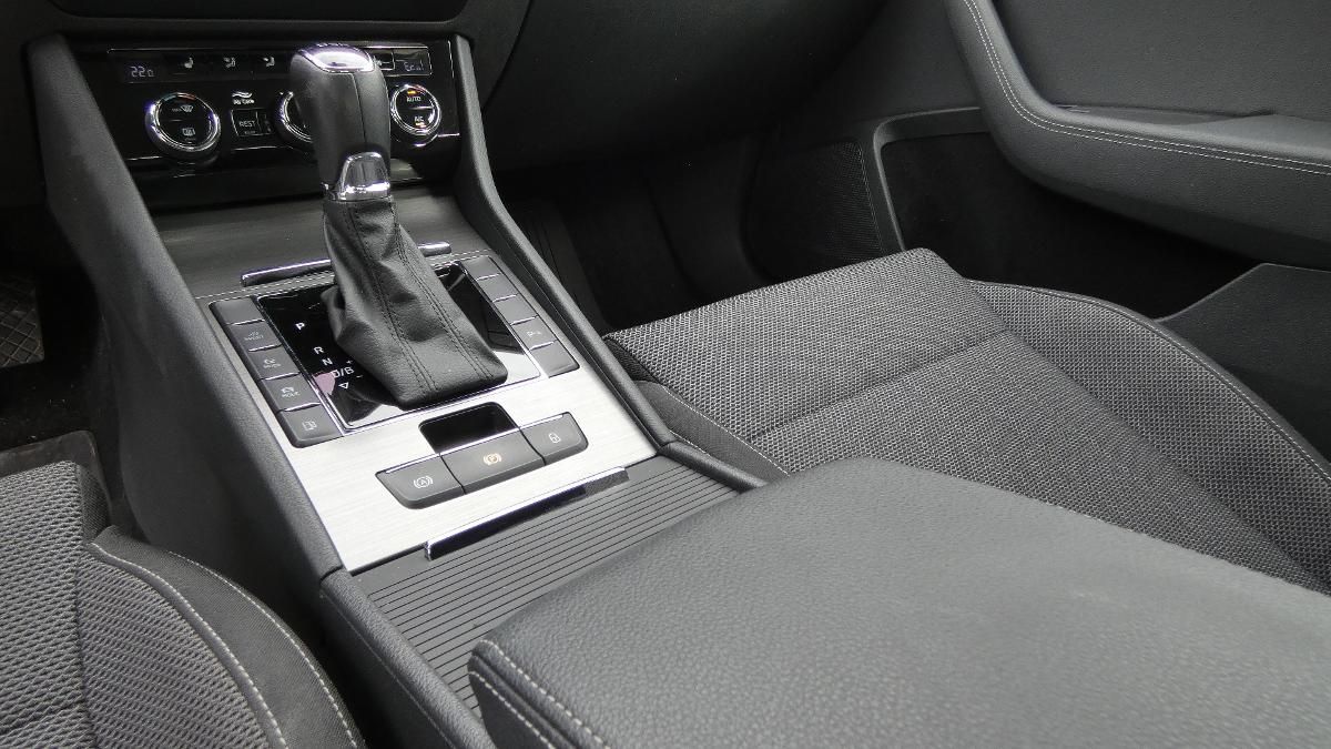 Škoda Superb, 1.4 TSI iV Ambition DSG - fotka 6