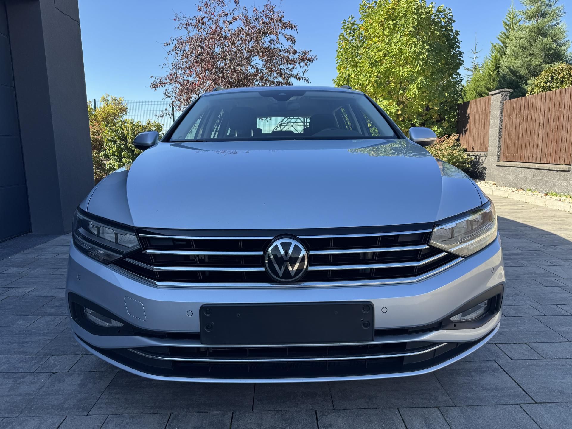 Volkswagen Passat, 2.0 TDI DSG Business Tažné - fotka 2