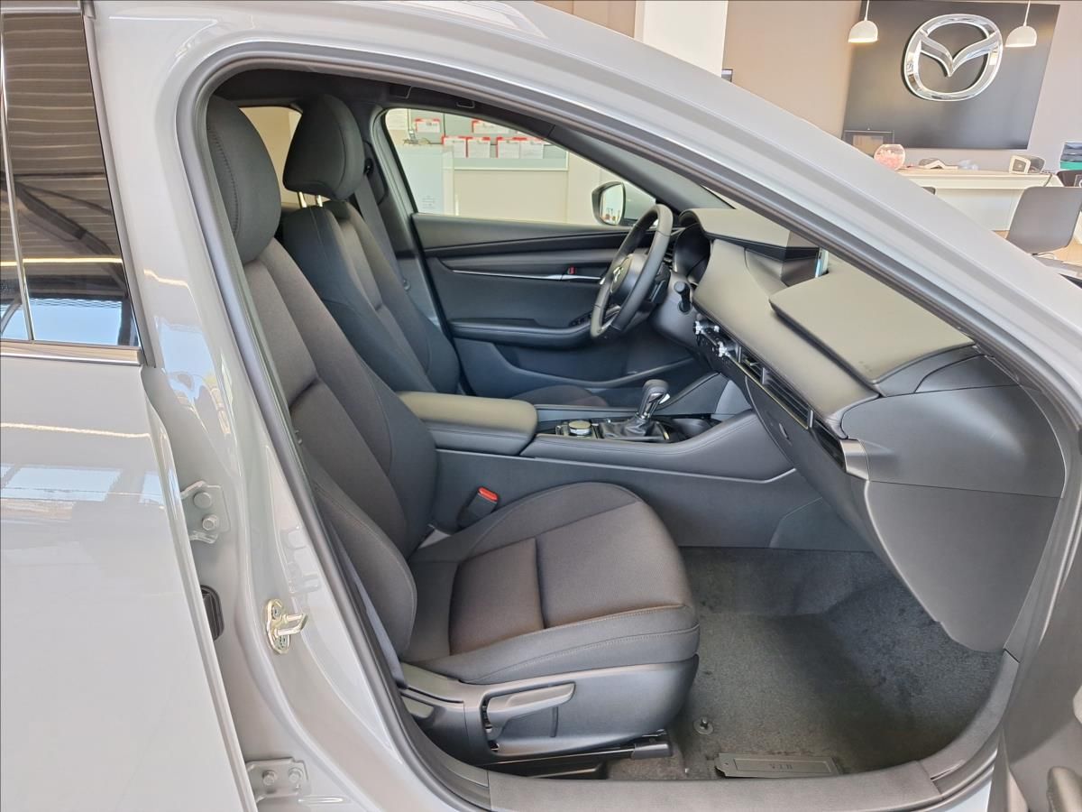 Mazda 3, 2.5 G 140k 6AT FWD Exclusive-L - fotka 6