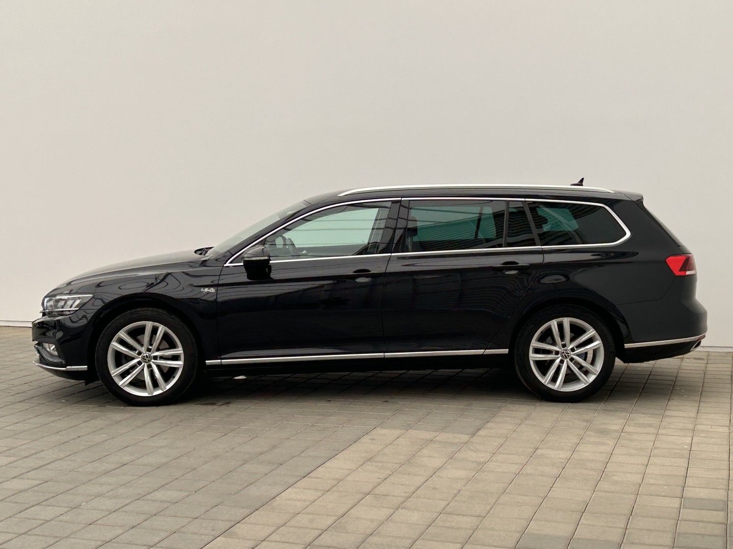 Volkswagen Passat Variant, 2.0TDI 147kW Elegance - fotka 3