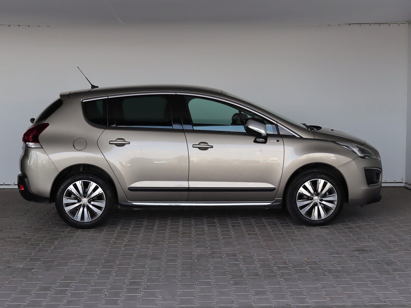 Peugeot 3008, 1.6 BlueHDi, Serv.kniha - fotka 6