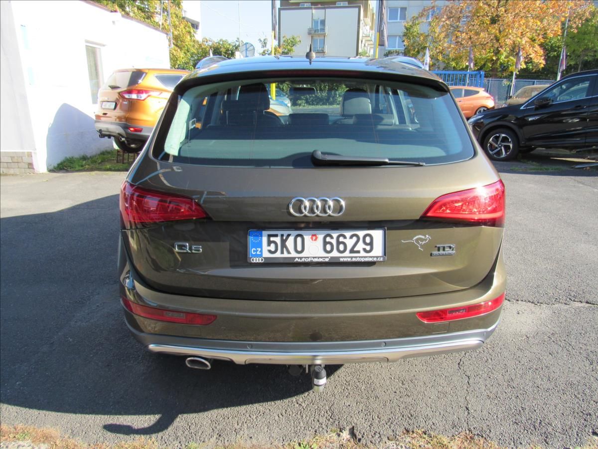 Audi Q5, 2,0 TDi 140kW Quattro - fotka 5