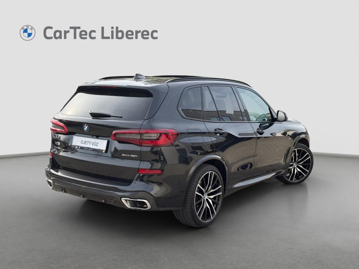 BMW X5, xDrive40i - fotka 3
