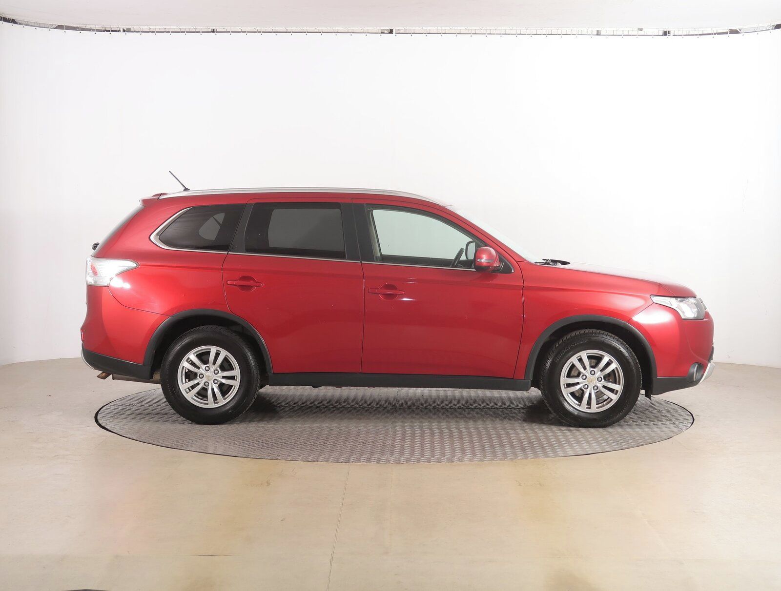 Mitsubishi Outlander, 2.2 DI-D, 4X4, Serv.kniha - fotka 6