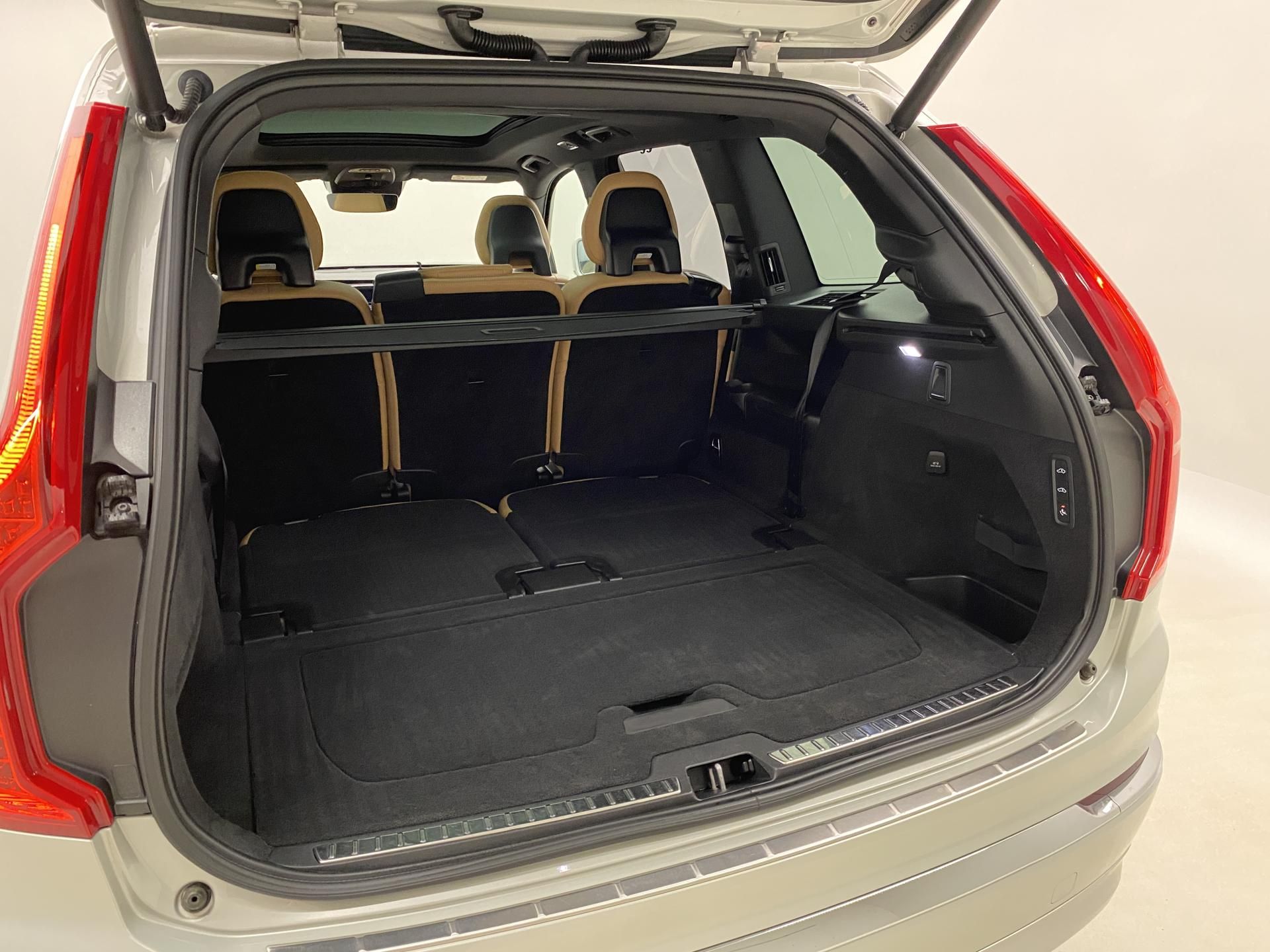 Volvo XC90, B6 AWD INSCRIPTION AUT CZ 7m - fotka 6