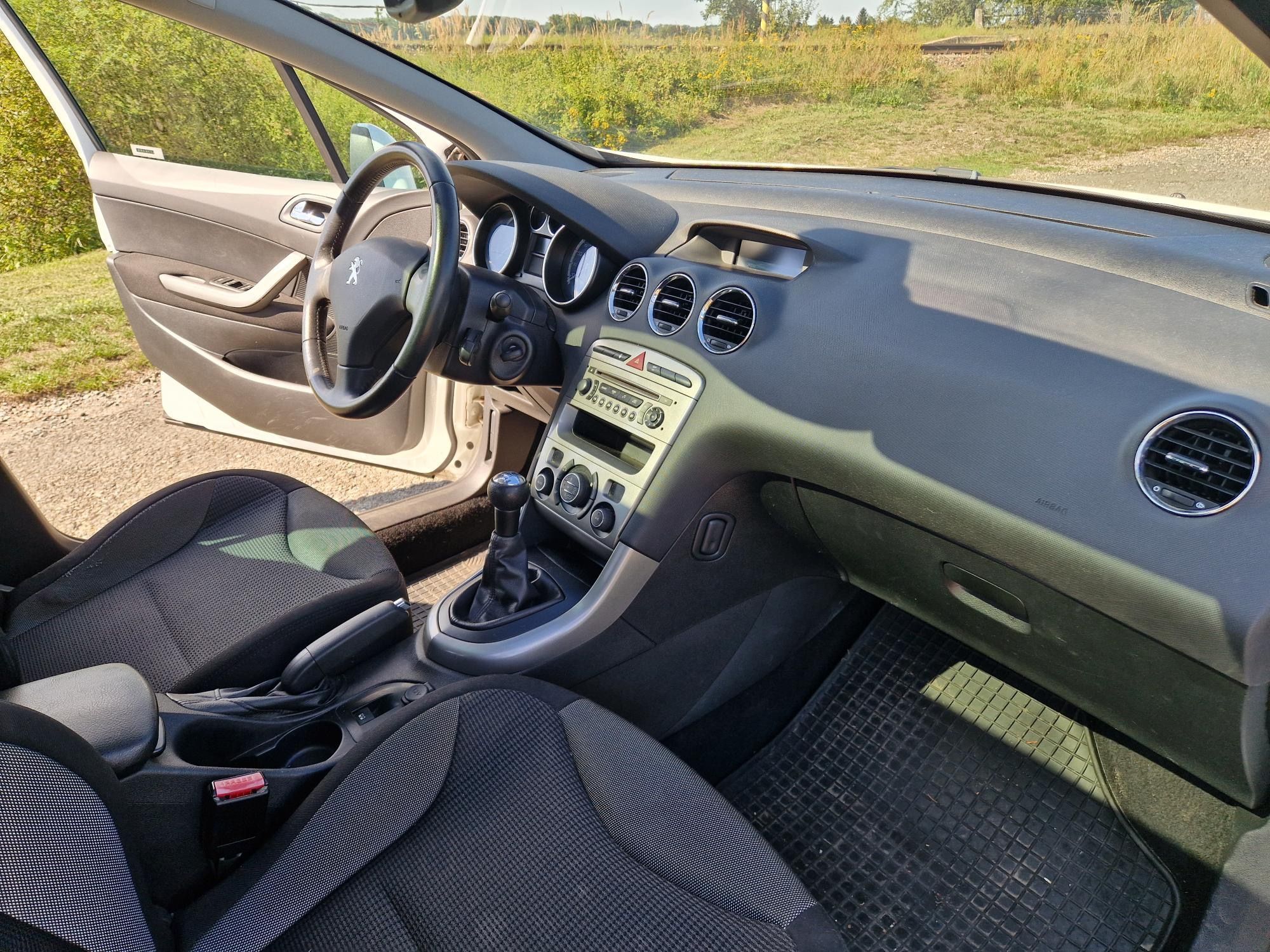 Peugeot 308, Peugeot 308 SW - fotka 4