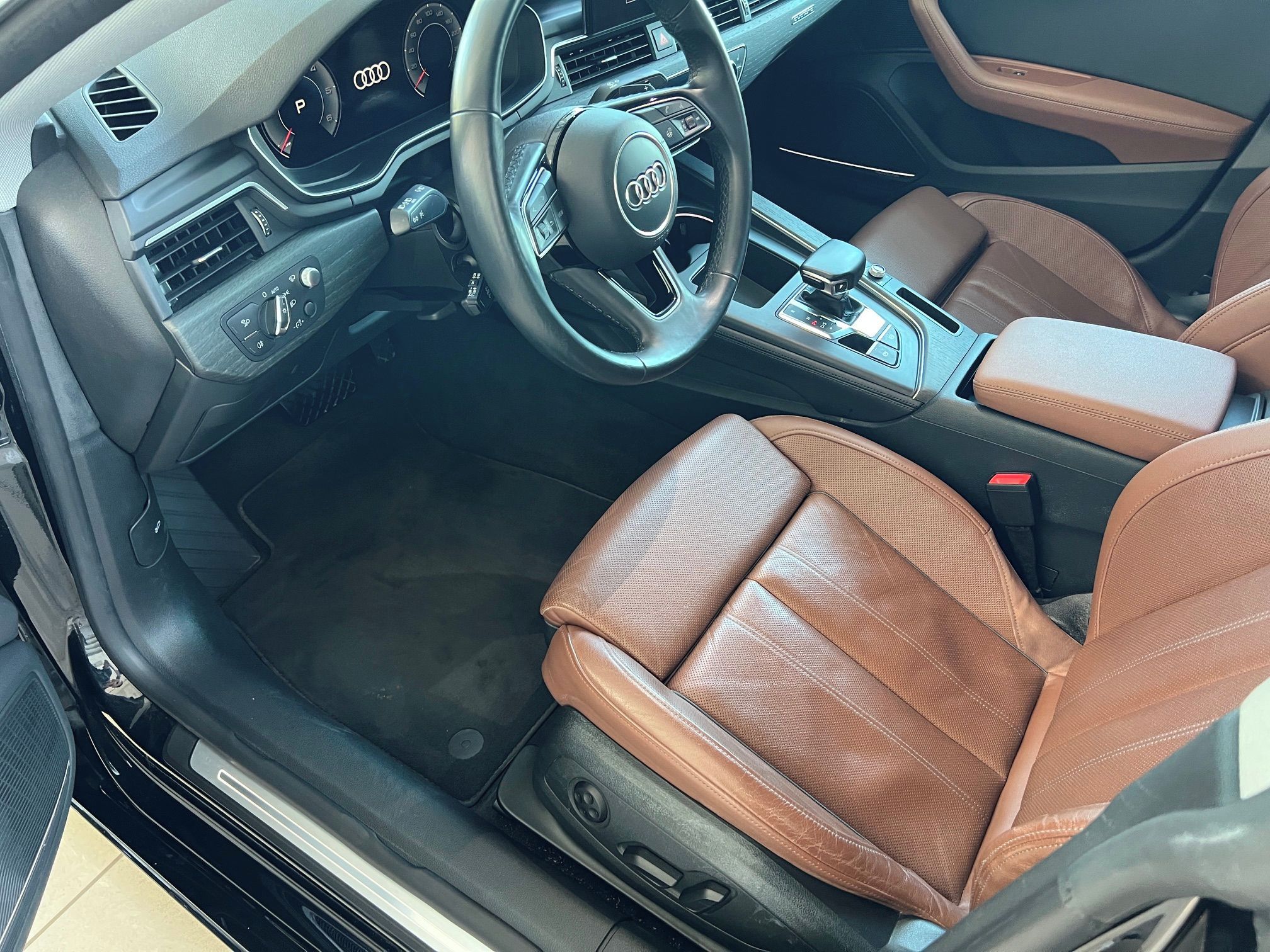 Audi A5, Sportback  2,0TDI 150kW - fotka 5