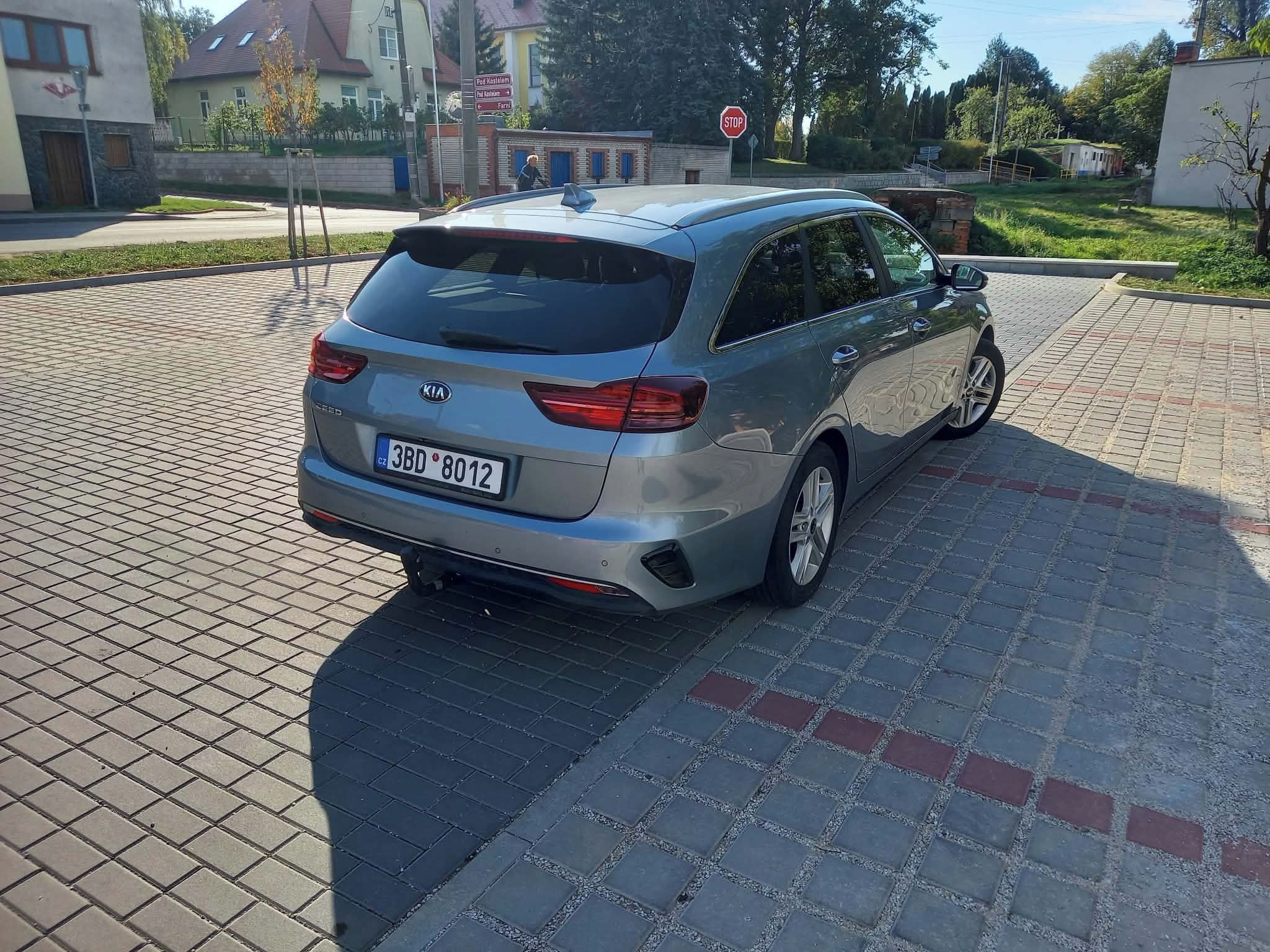 Kia Cee´d - fotka 4