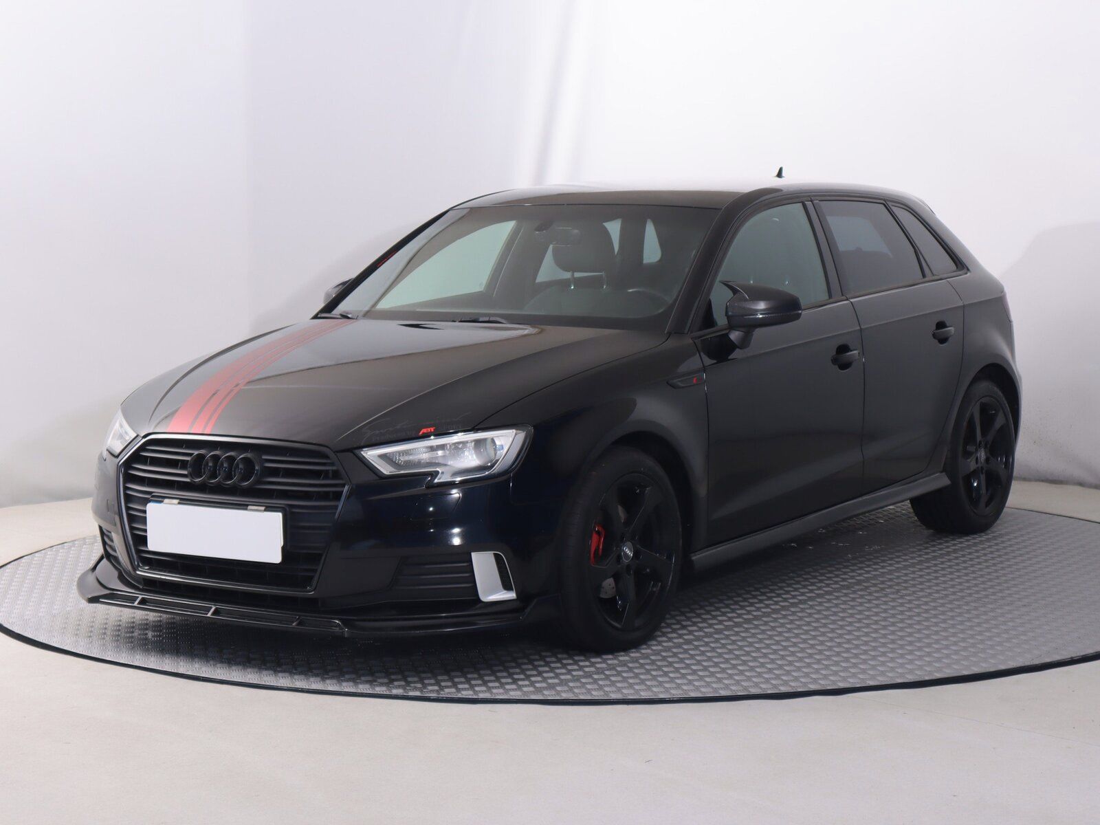Audi A3, 1.6 TDI, Automat, Navi - fotka 2