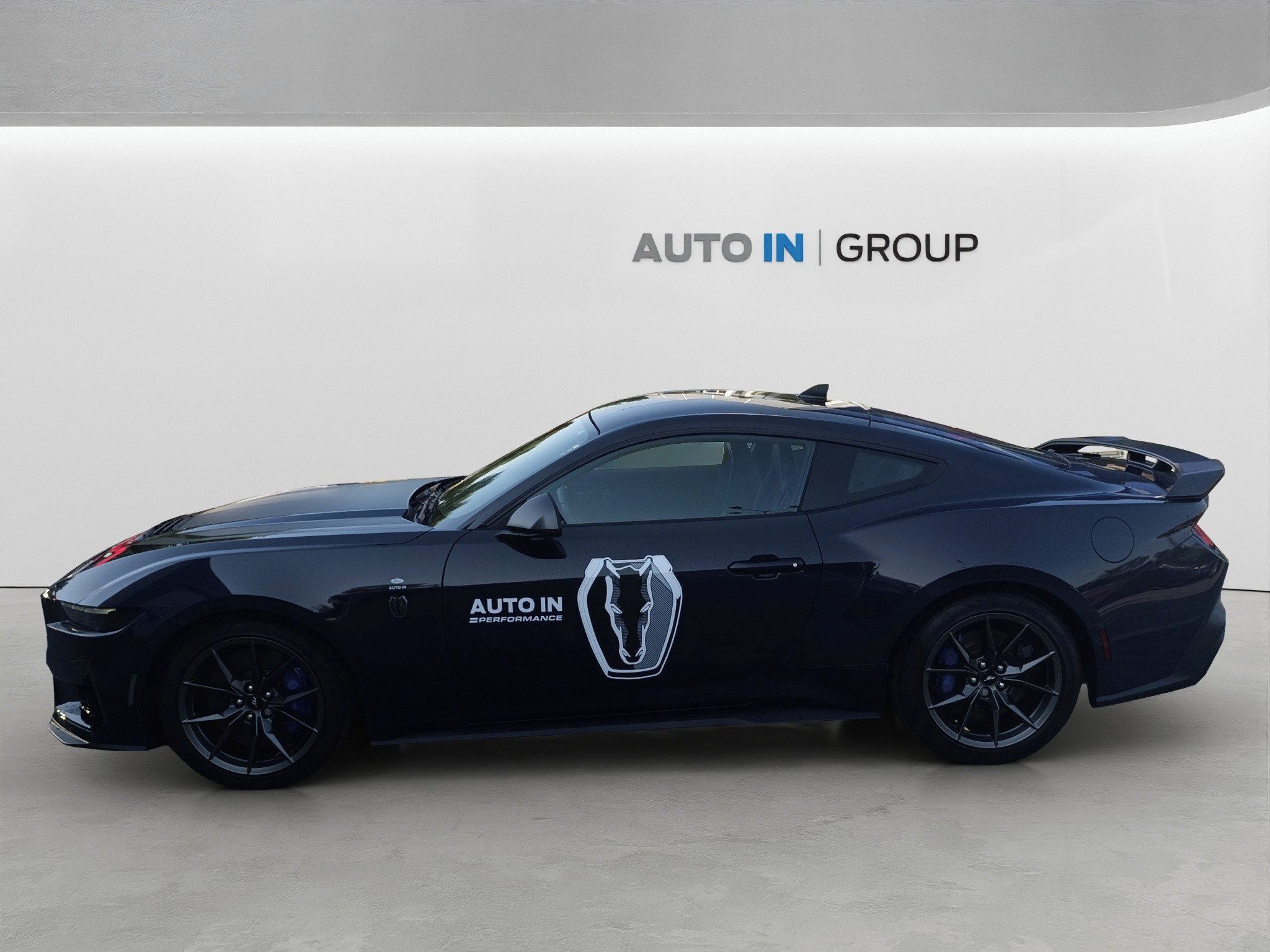 Ford Mustang, V8 DARK HORSE 5.0 334 kW/ 453k - fotka 3