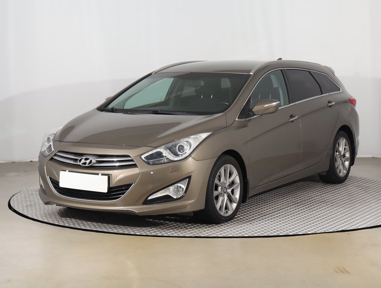 Hyundai i40, 1.7 CRDi, Automat, Serv.kniha - fotka 2