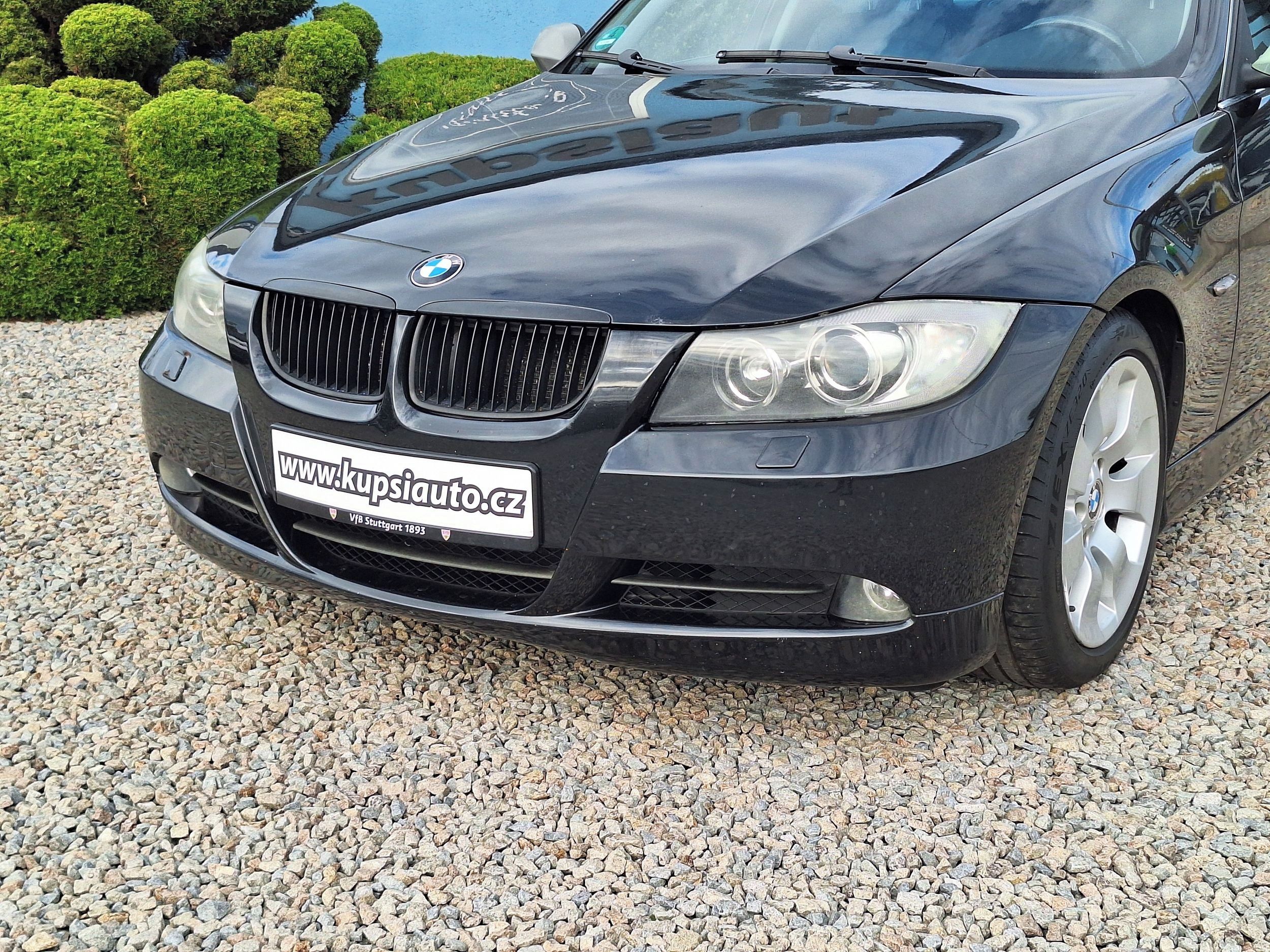 BMW Řada 3, Combi 325i plná výbava - fotka 4