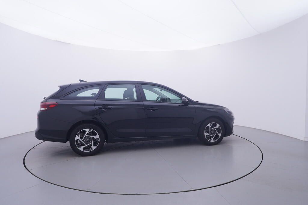Hyundai i30, Comfort 1.0 GDI 73 kW - fotka 6