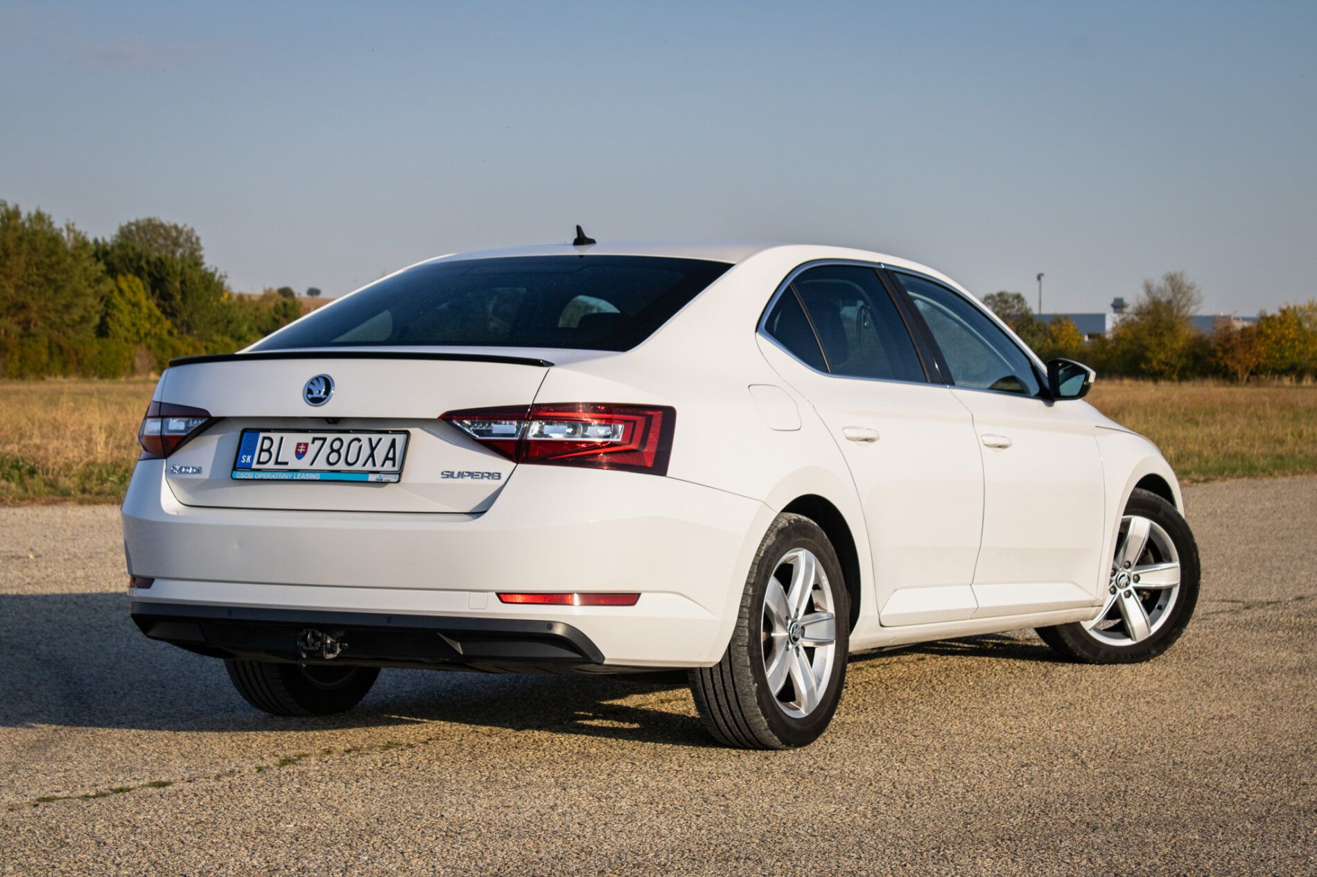 Škoda Superb - fotka 5