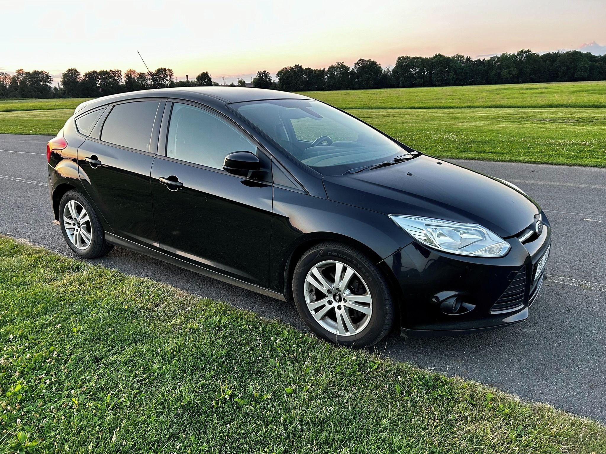 Ford Focus, Prav. servisováno,1,6 TDCI - fotka 4