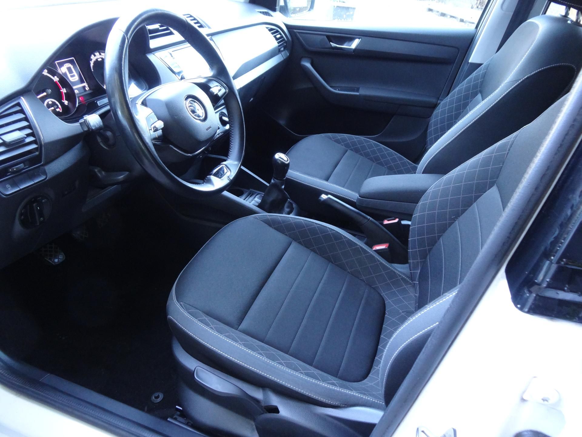 Škoda Fabia, Kombi 1.0TSi Ambi. zimní pneu - fotka 4