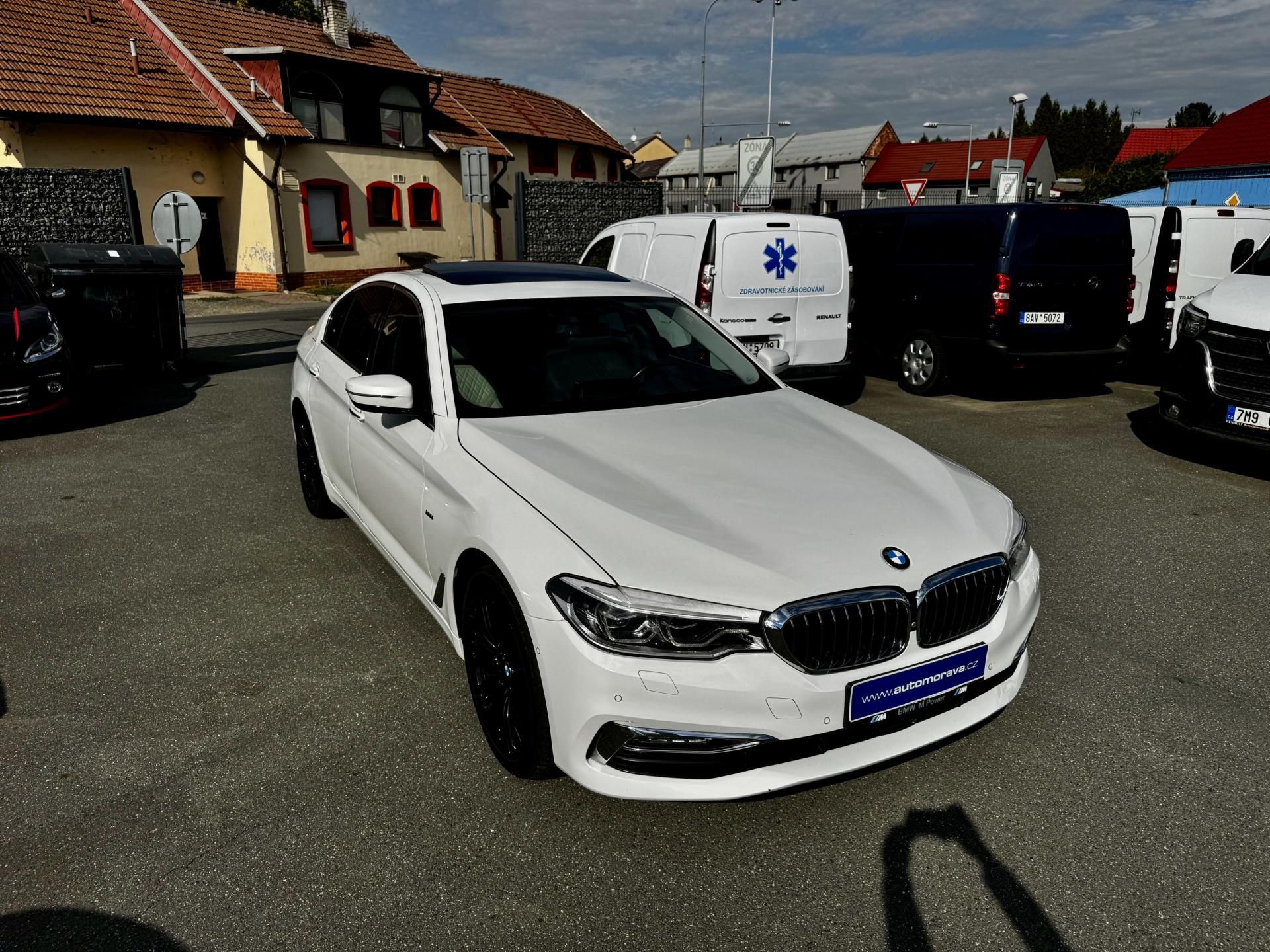 BMW Řada 5, 540D xDrive Luxury - CZ - fotka 4
