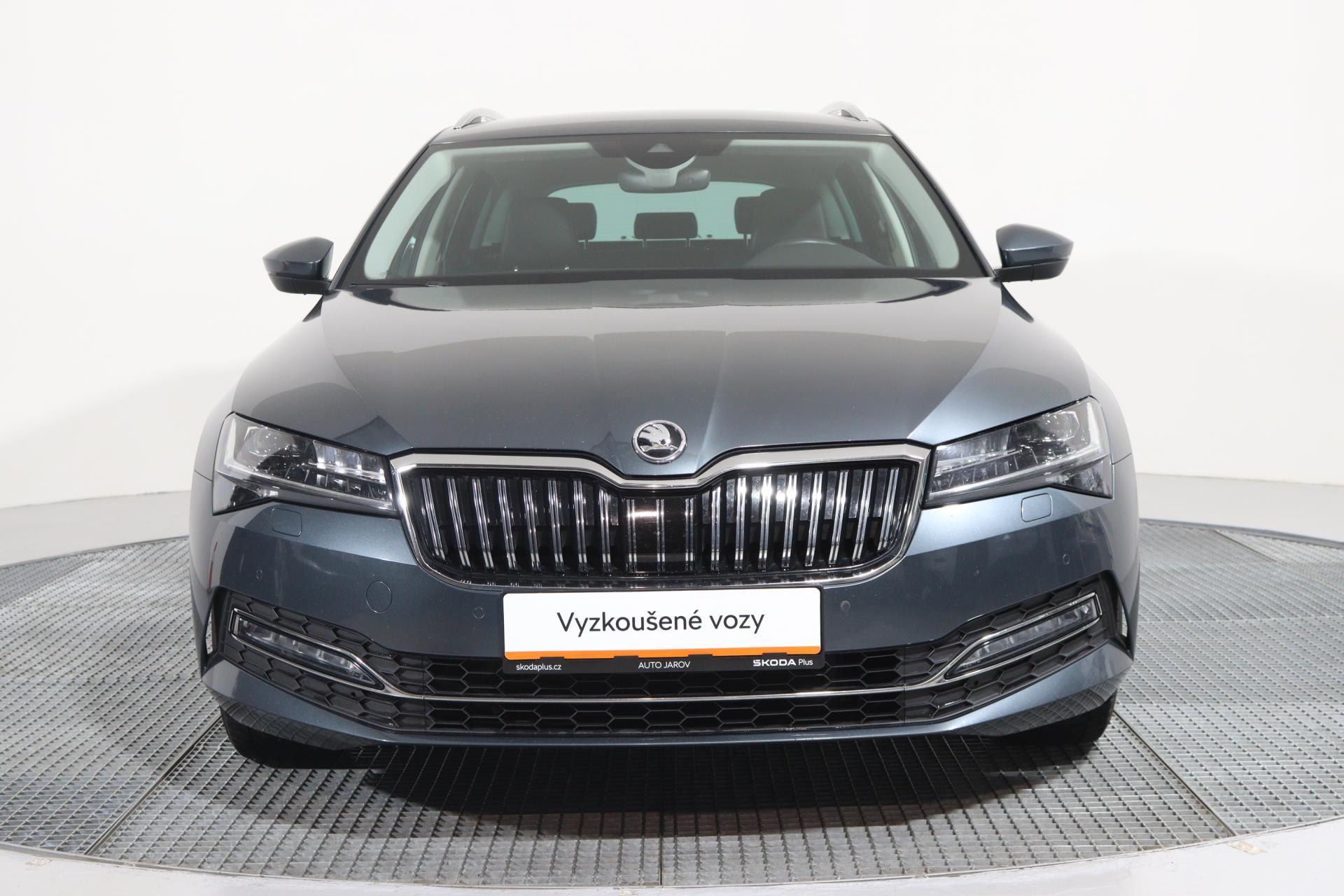 Škoda Superb, COMBI STYLE 2,0 TDI 110 kW DSG - fotka 4