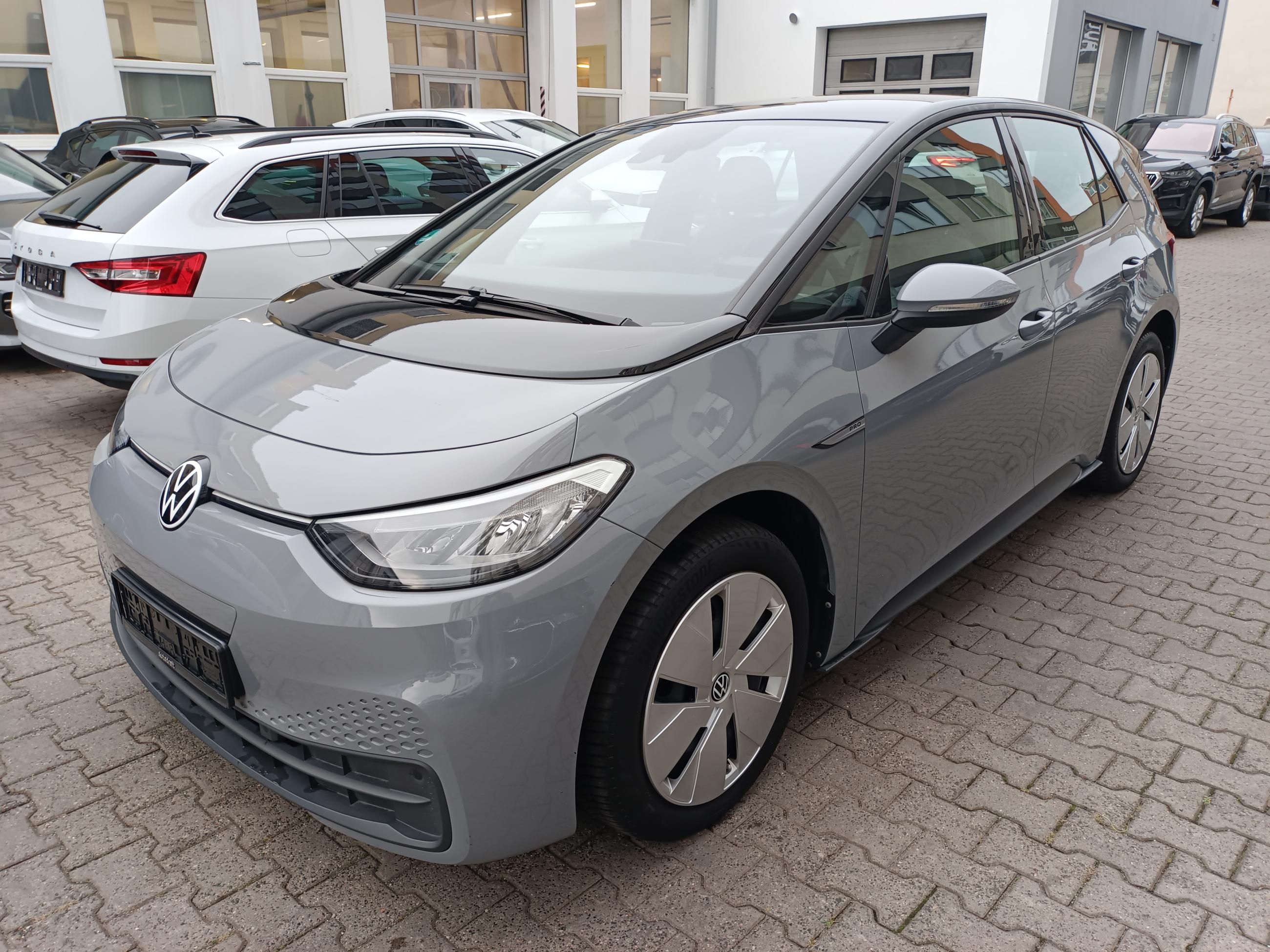 Volkswagen ID.3, Pro 62 kWh / DC Nabíjení - fotka 4