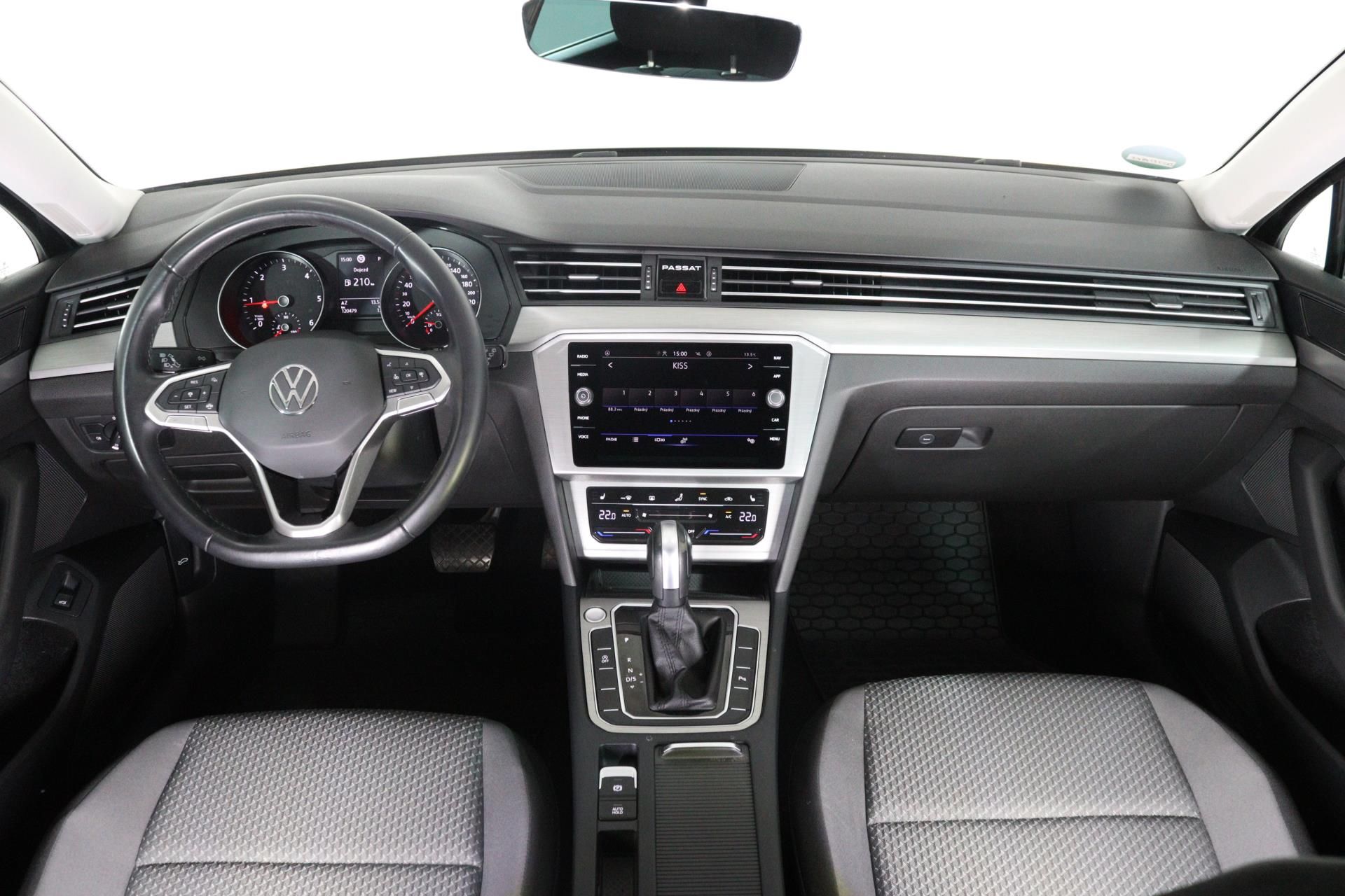 Volkswagen Passat, VARIANT 2,0 TDI BASIC DSG 90 K - fotka 5