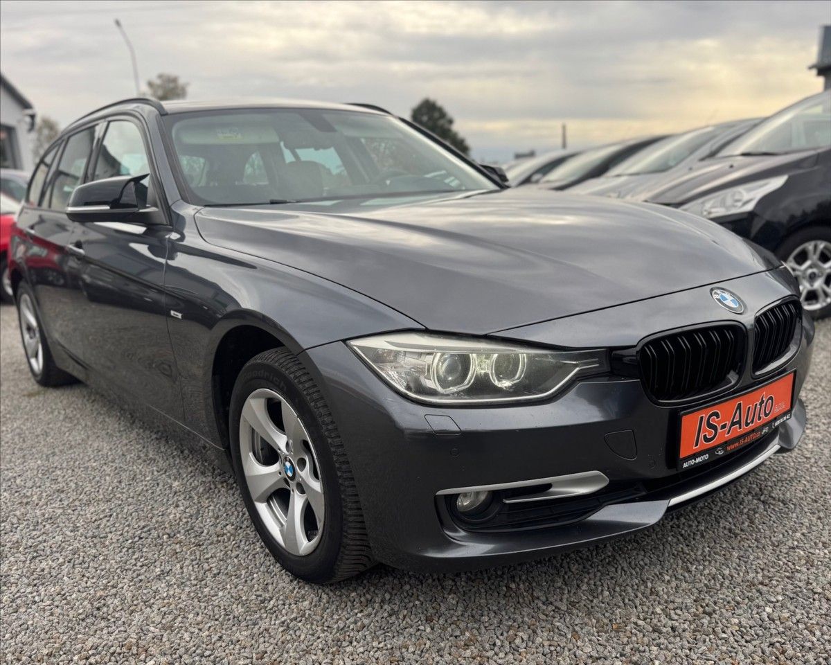 BMW Řada 3, 2,0 318D COMBI - fotka 2