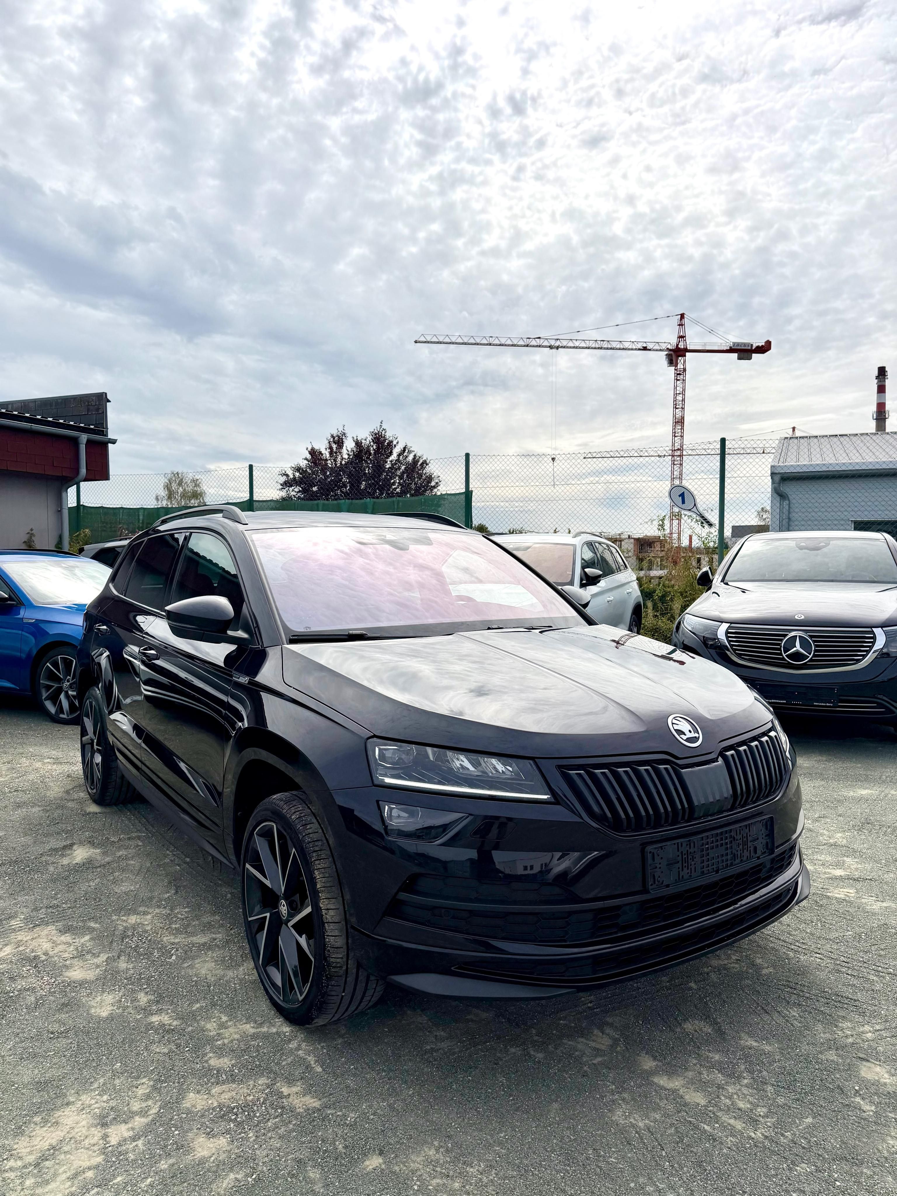 Škoda Karoq, Sport Line TAŽNÉ KŮŽE - fotka 3