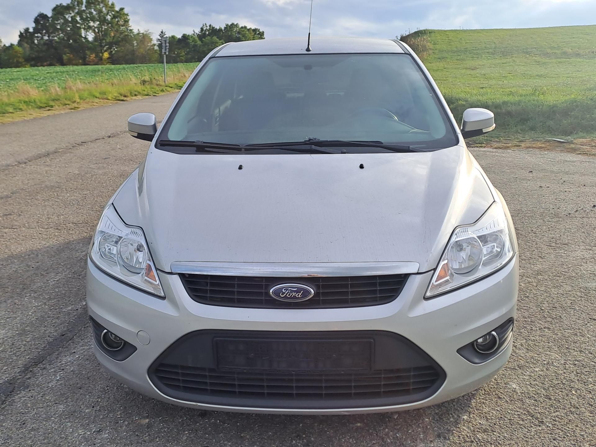 Ford Focus, 1.6 TDCi, DOLOŽENÉ KM, PĚKNÝ - fotka 2