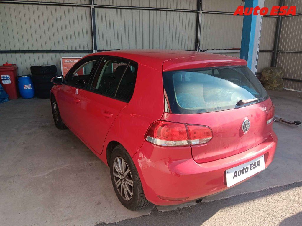 Volkswagen Golf, 1.2 TSi,2.maj,ČR,STK9/28 - fotka 2