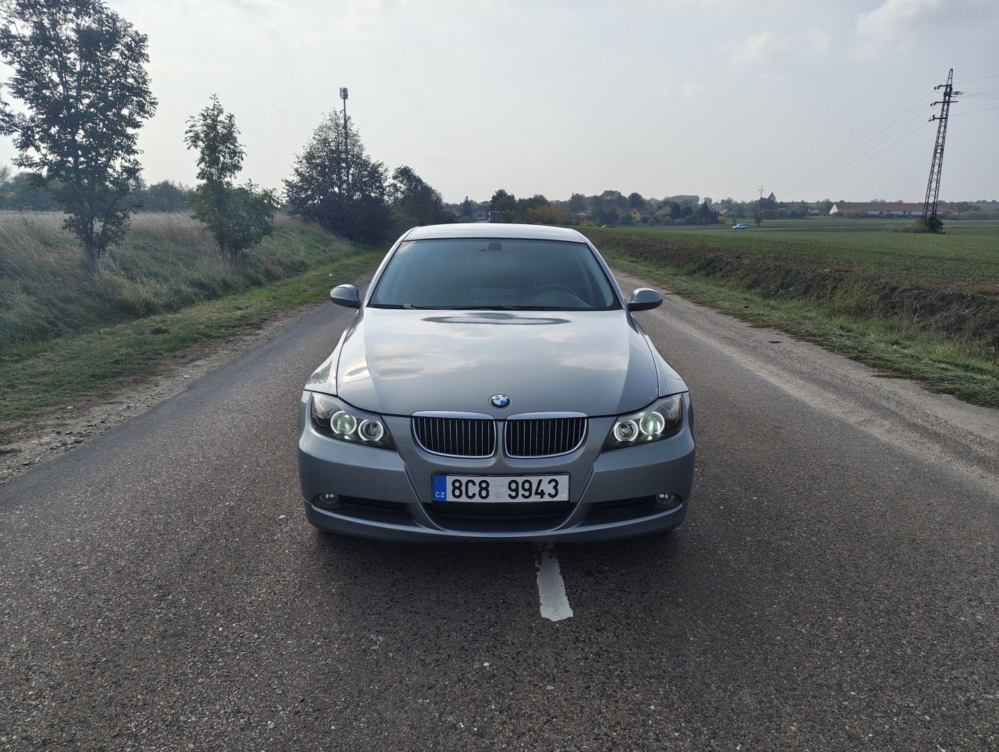BMW Řada 3, E90 318i - fotka 2
