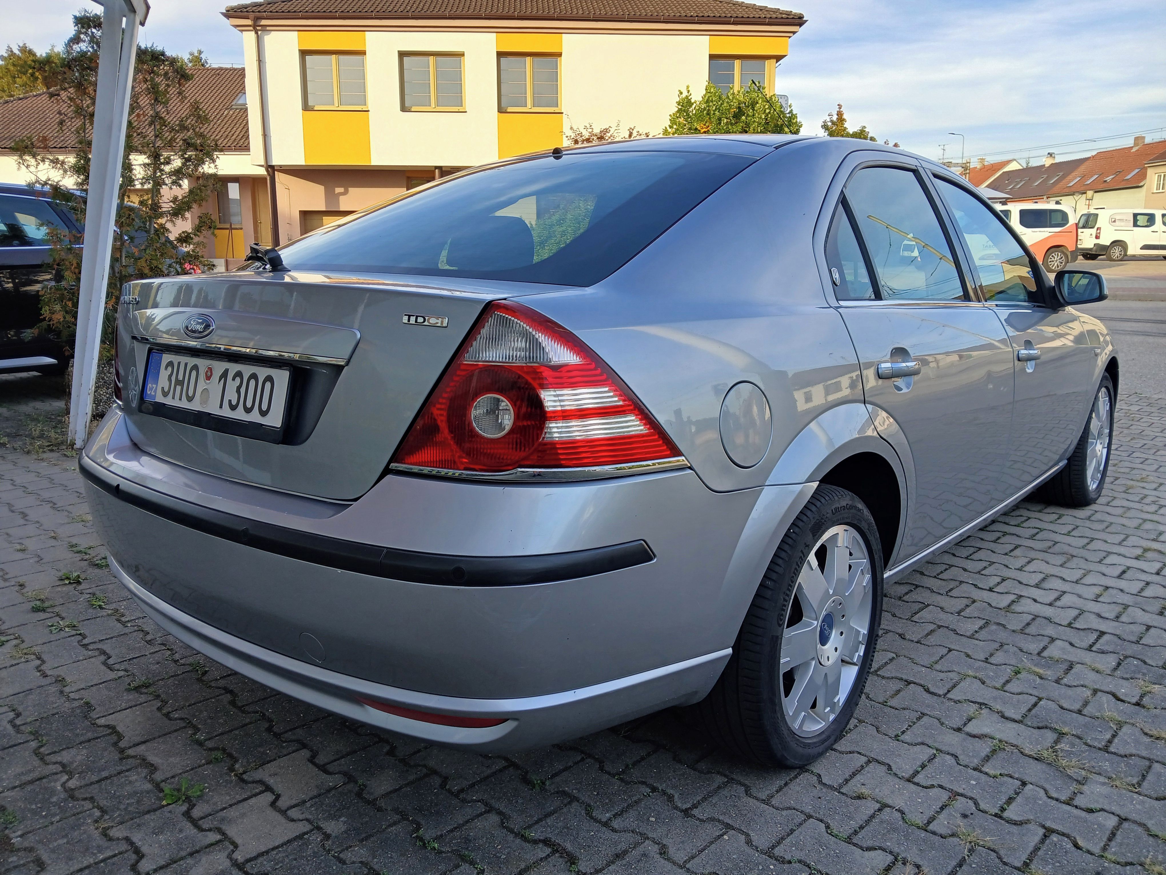 Ford Mondeo, 2.0TDCI Ghia, 96kW, CZ, - fotka 5