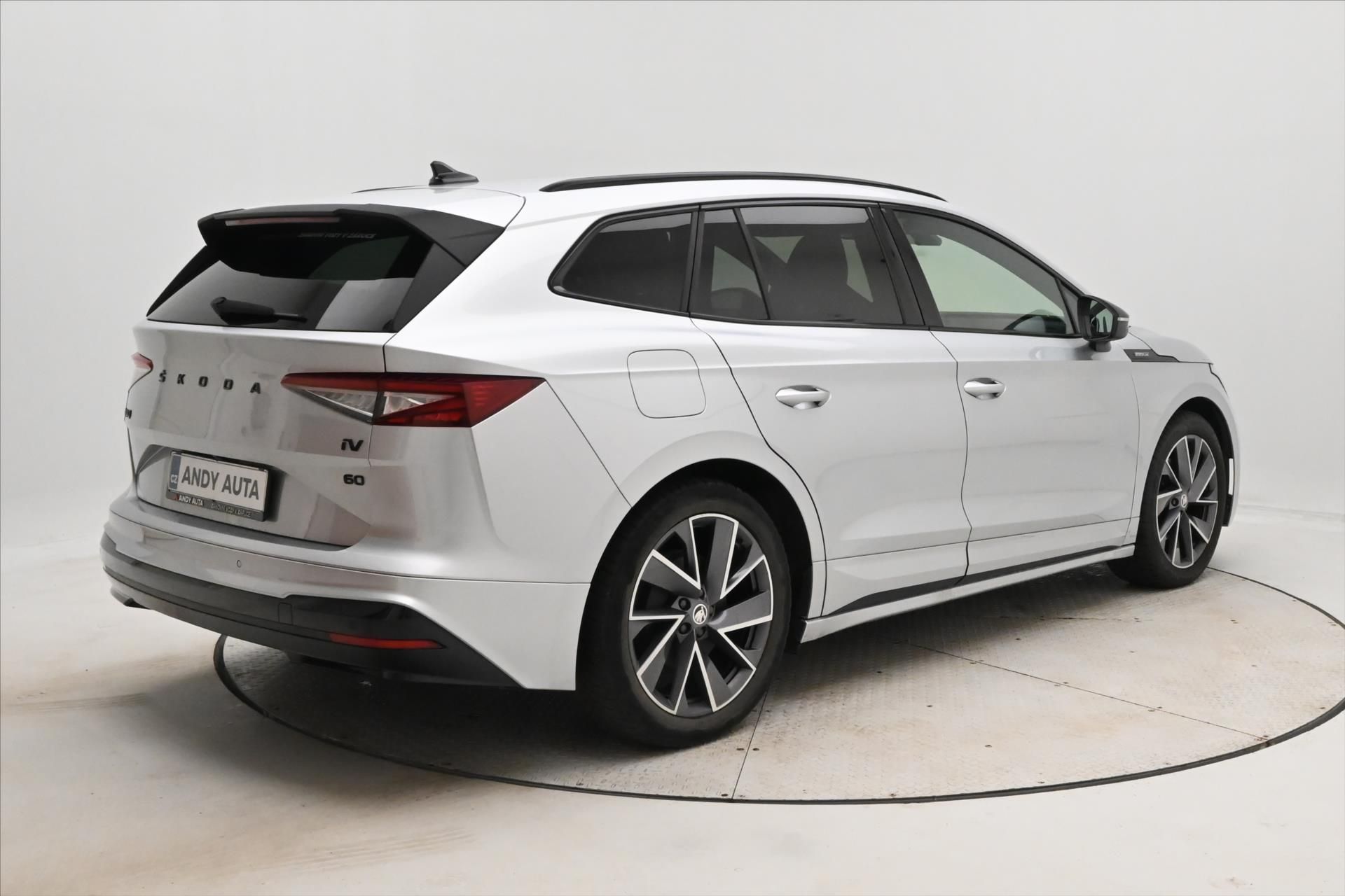 Škoda Enyaq, iV BEV 60 132kW SportPlus Záru - fotka 5