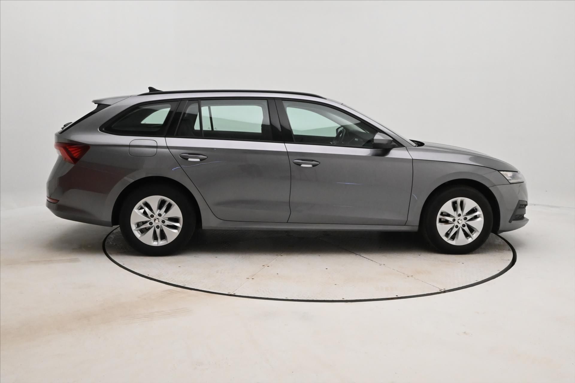 Škoda Octavia, 2,0 TDI 110kW DSG Ambition Zár - fotka 4