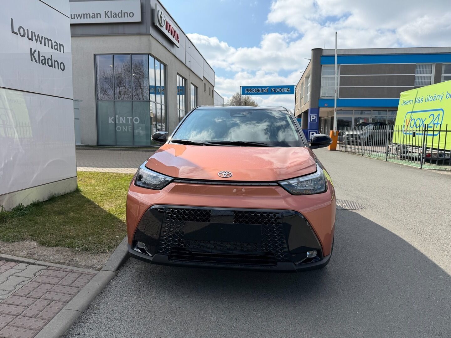 Toyota Aygo, 1.5HEV Style - fotka 3