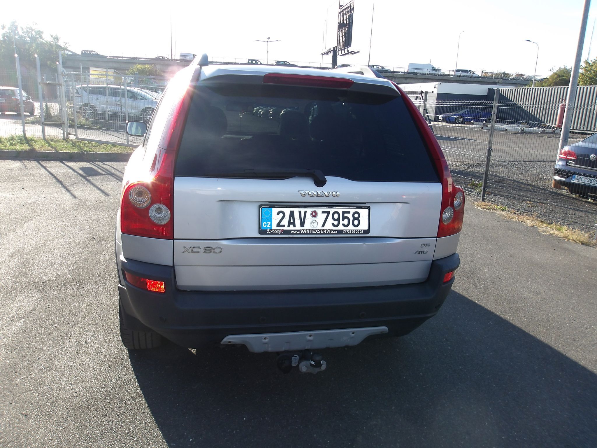Volvo XC90, 2,4D5 136 kW ČR Serv.kn! - fotka 6
