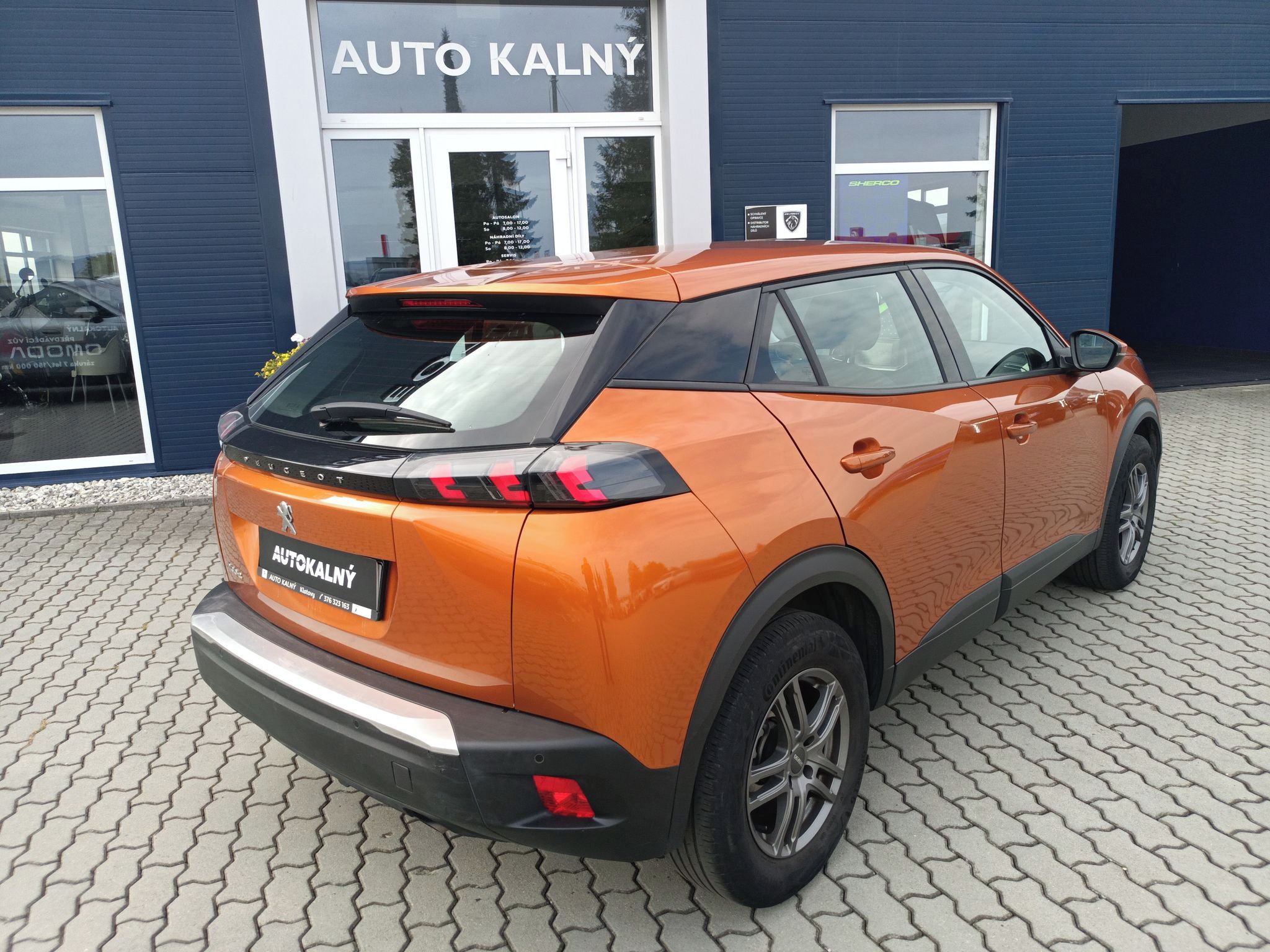 Peugeot 2008, Active PureTech 100 S&S MAN6 - fotka 4