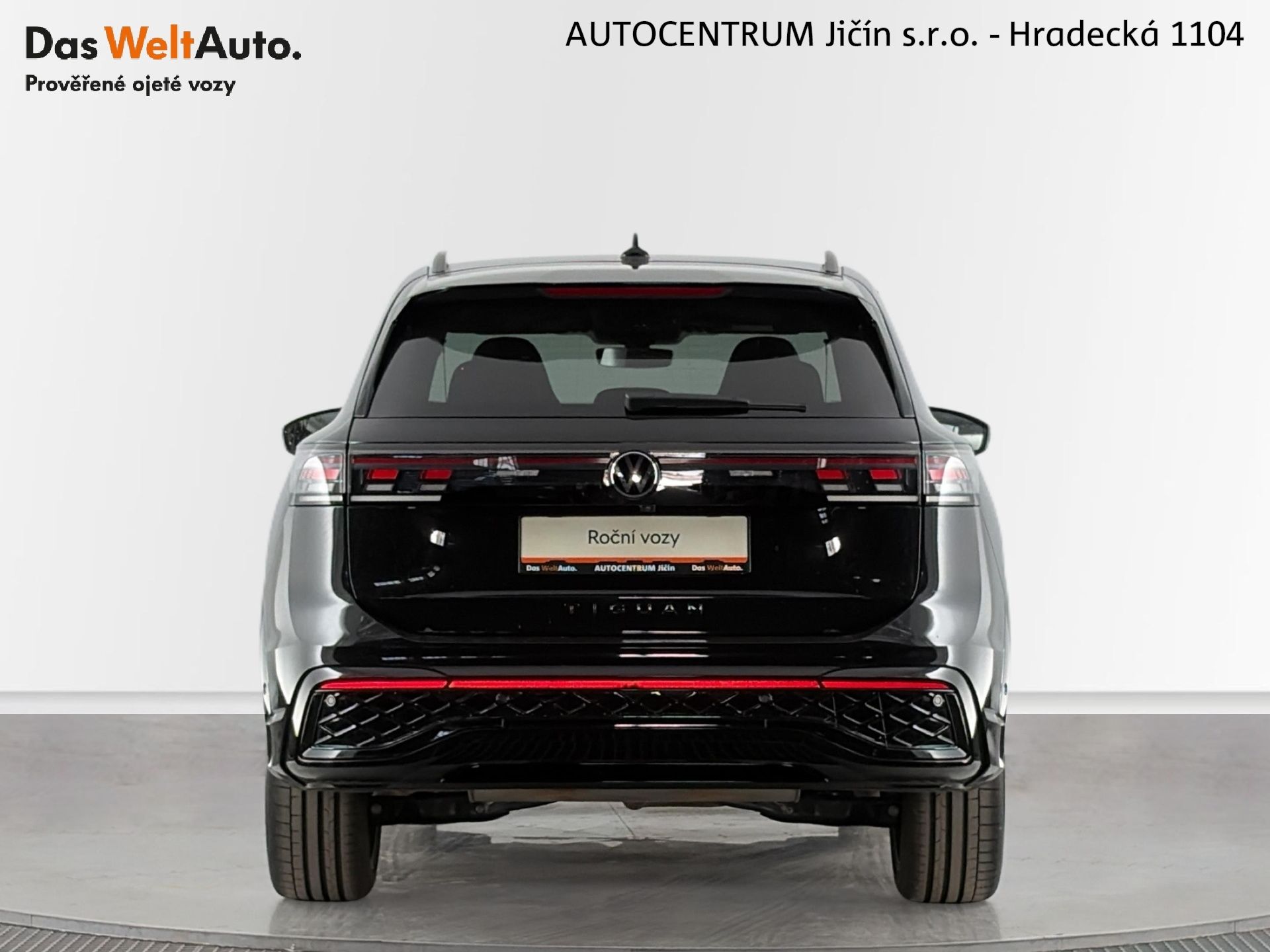 Volkswagen Tiguan, R-Line 2.0 TSI 195kW 4Motion D - fotka 6