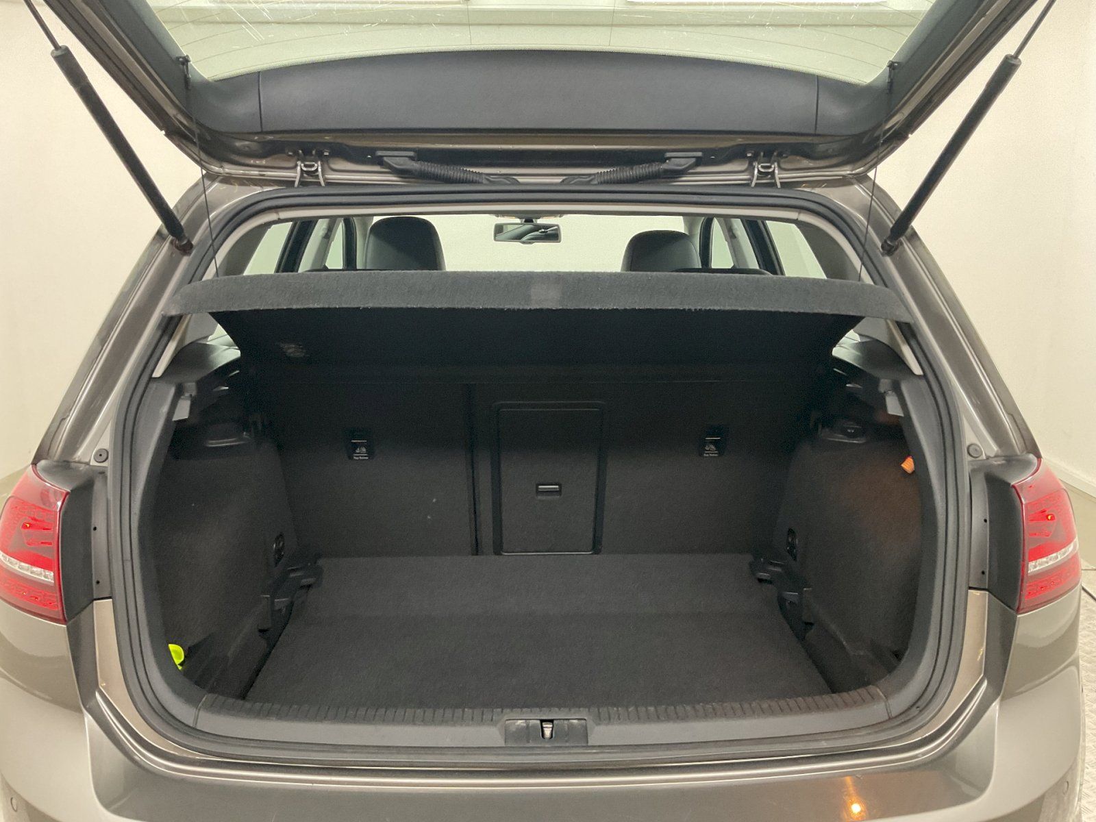 Volkswagen Golf, 1.2 TSI 77 kW Comfortline 6M - fotka 6