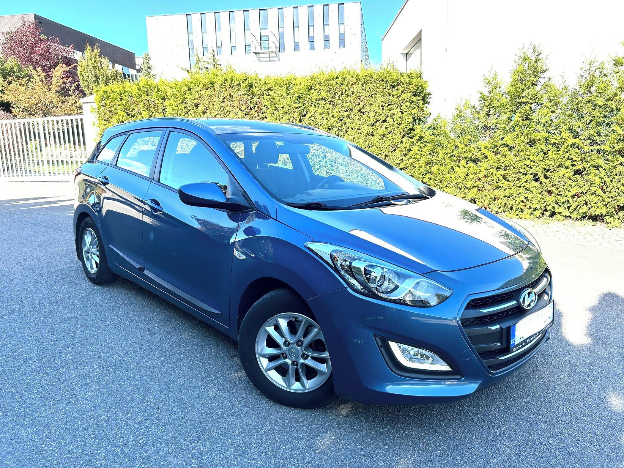 Hyundai i30, 1.6, servis Hyundai, 82 000km - fotka 4