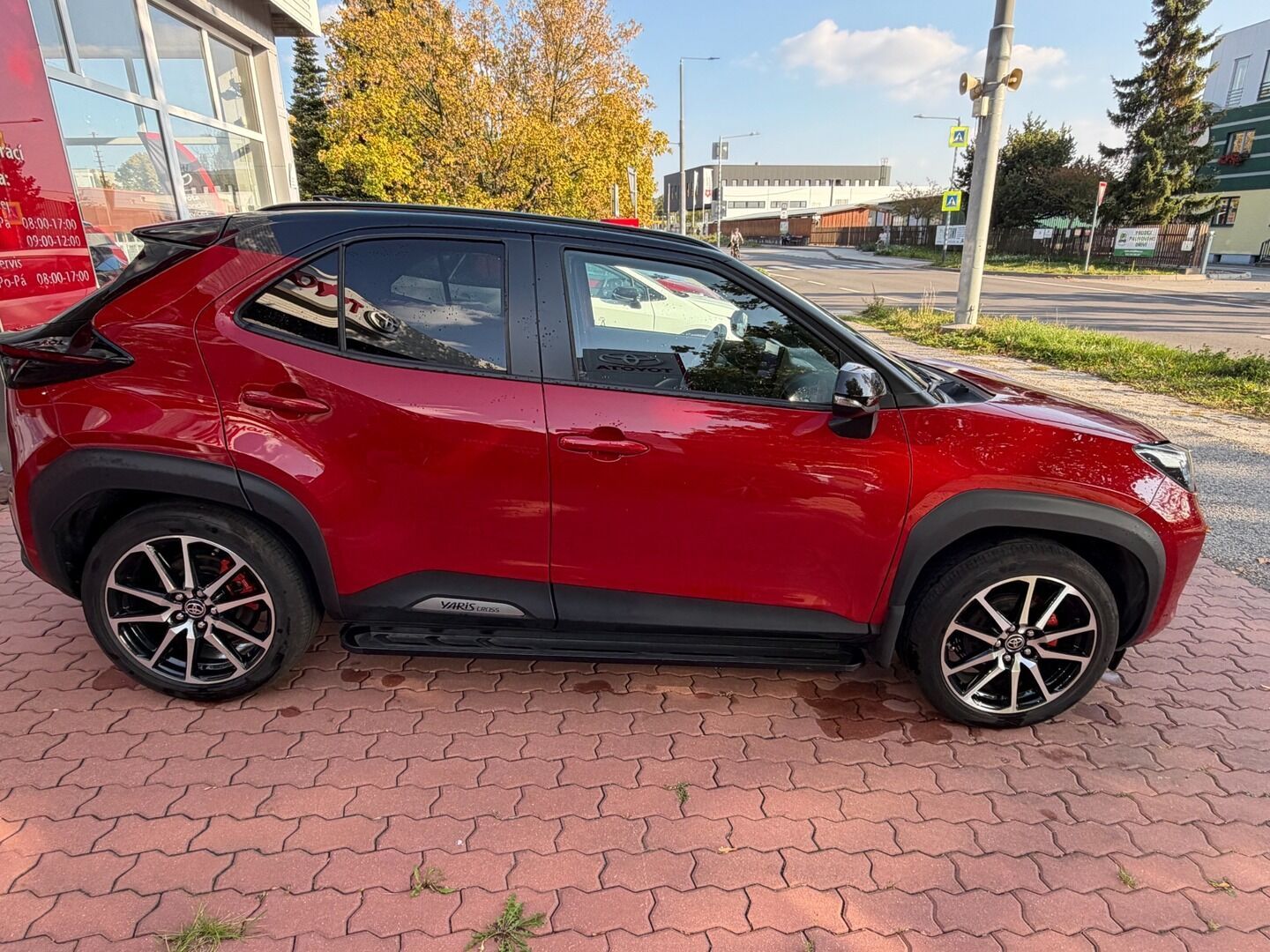 Toyota Yaris Cross, 1.5 hybrid GR Sport - fotka 5