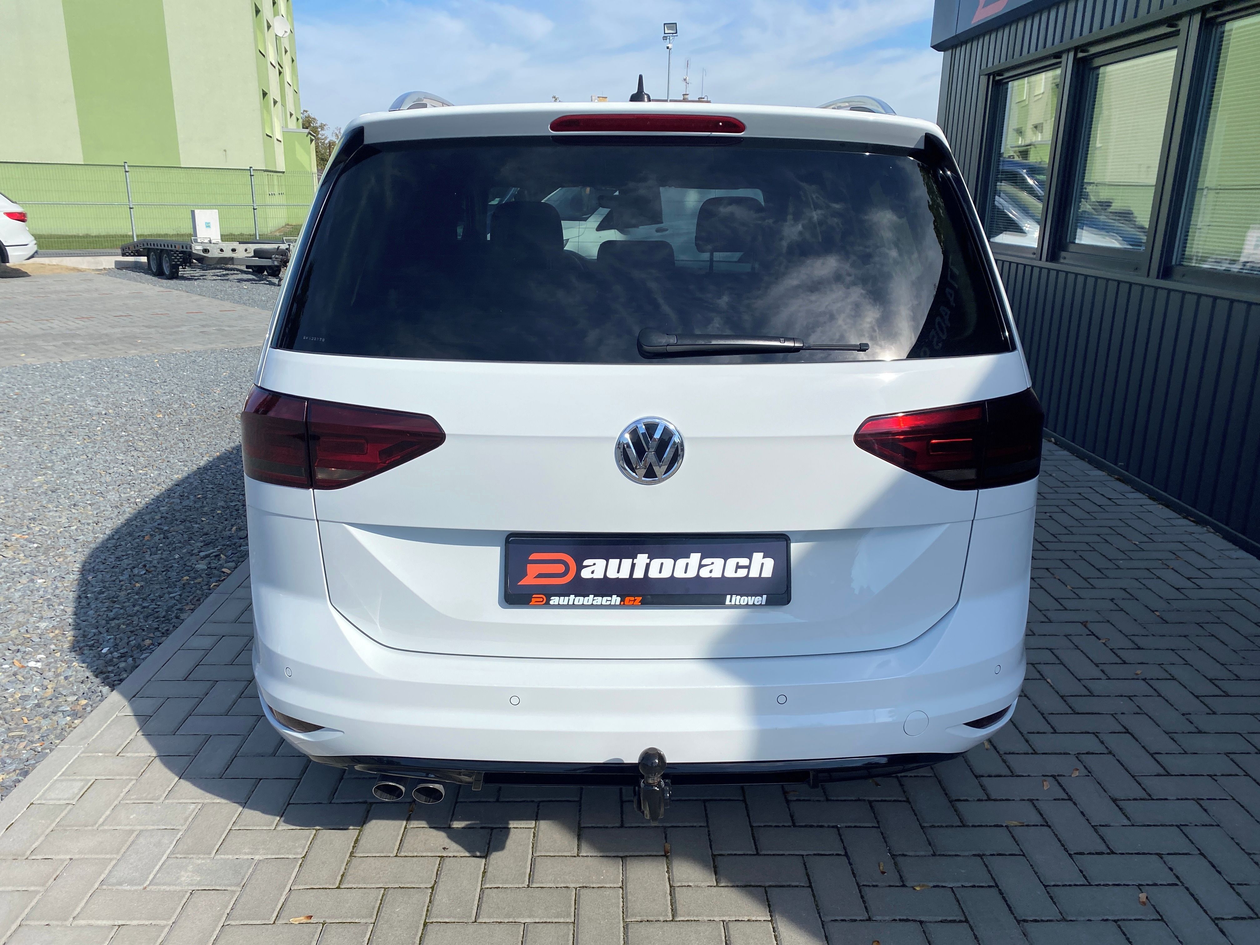 Volkswagen Touran, 1.4TSI 110kW-1xMAJ-7MÍST-NAVI - fotka 4