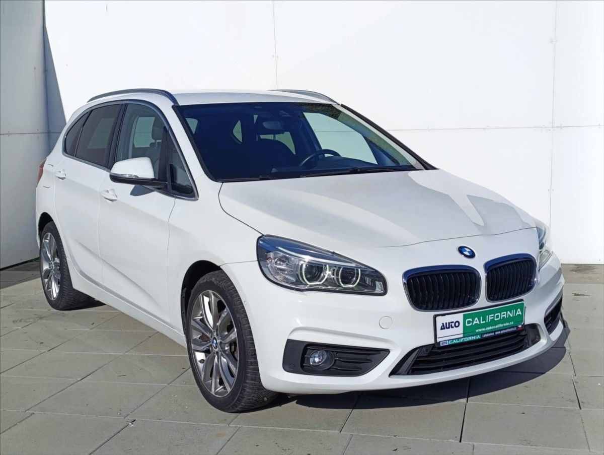 BMW Řada 2, 1,5 216d Automat Navi Tempomat - fotka 4