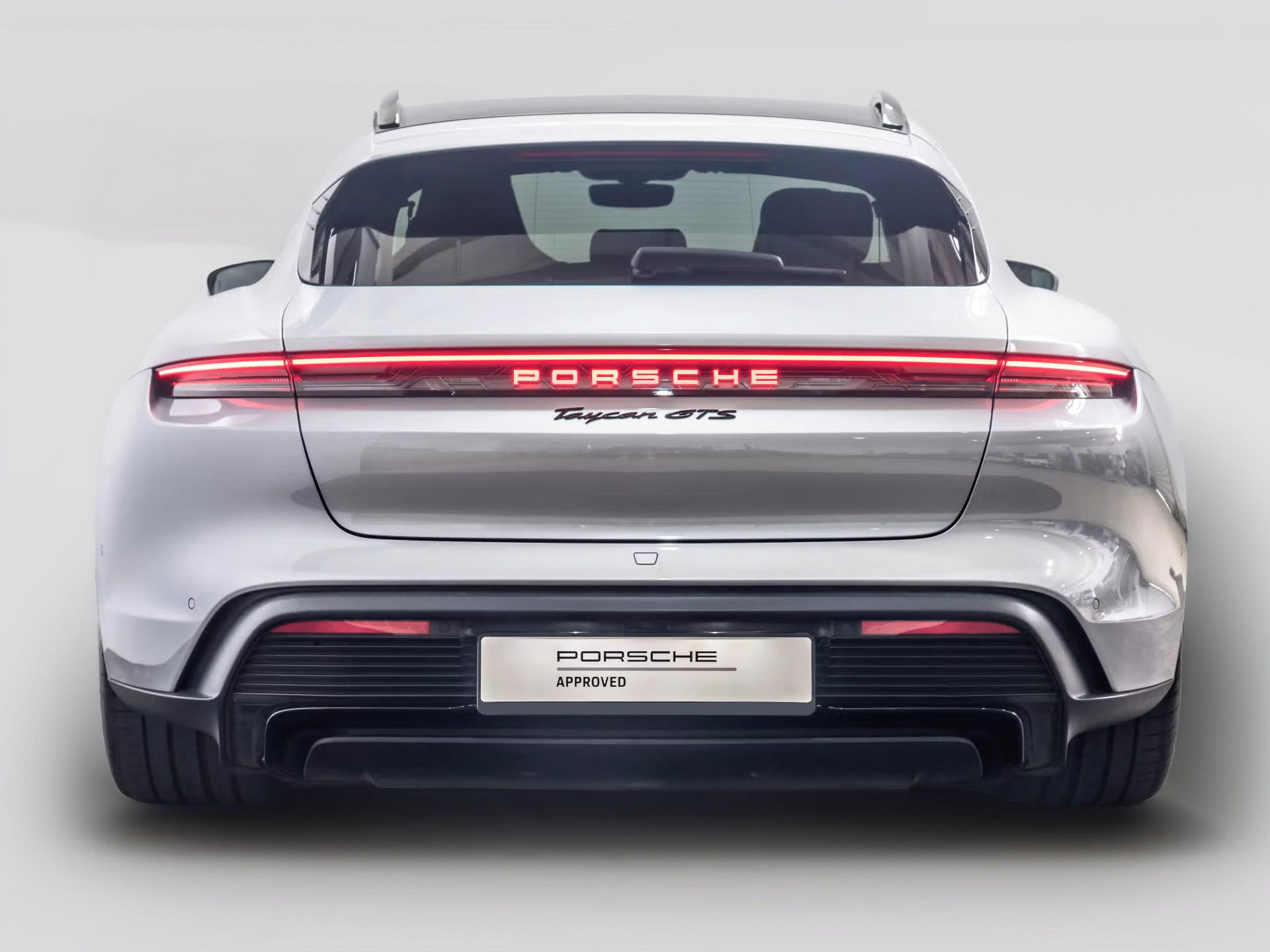 Porsche Taycan, GTS Sport Turismo HuD Inno Ven - fotka 5