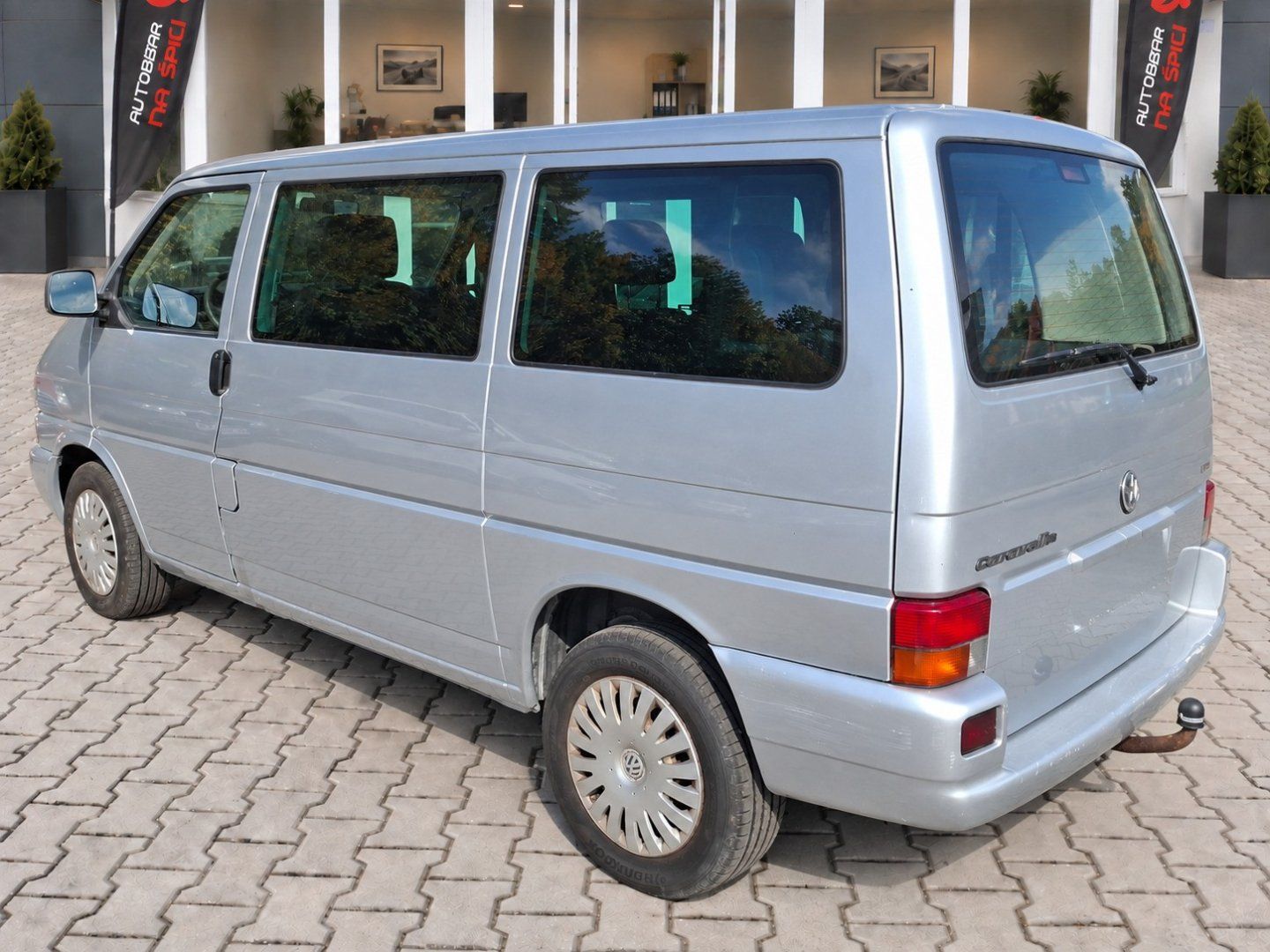 Volkswagen Caravelle, 2.5TDI 111kW -7.MÍST-TAŽ.ZAŘ. - fotka 6
