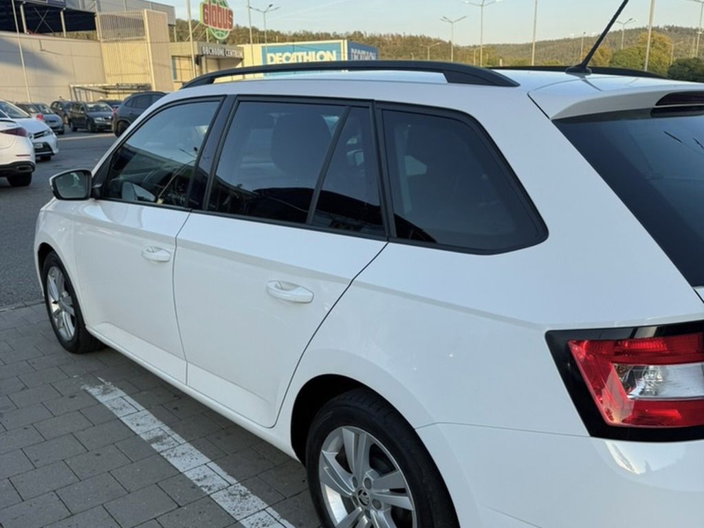 Škoda Fabia, Combi 1.0 TSI 70 kW Ambition - fotka 6