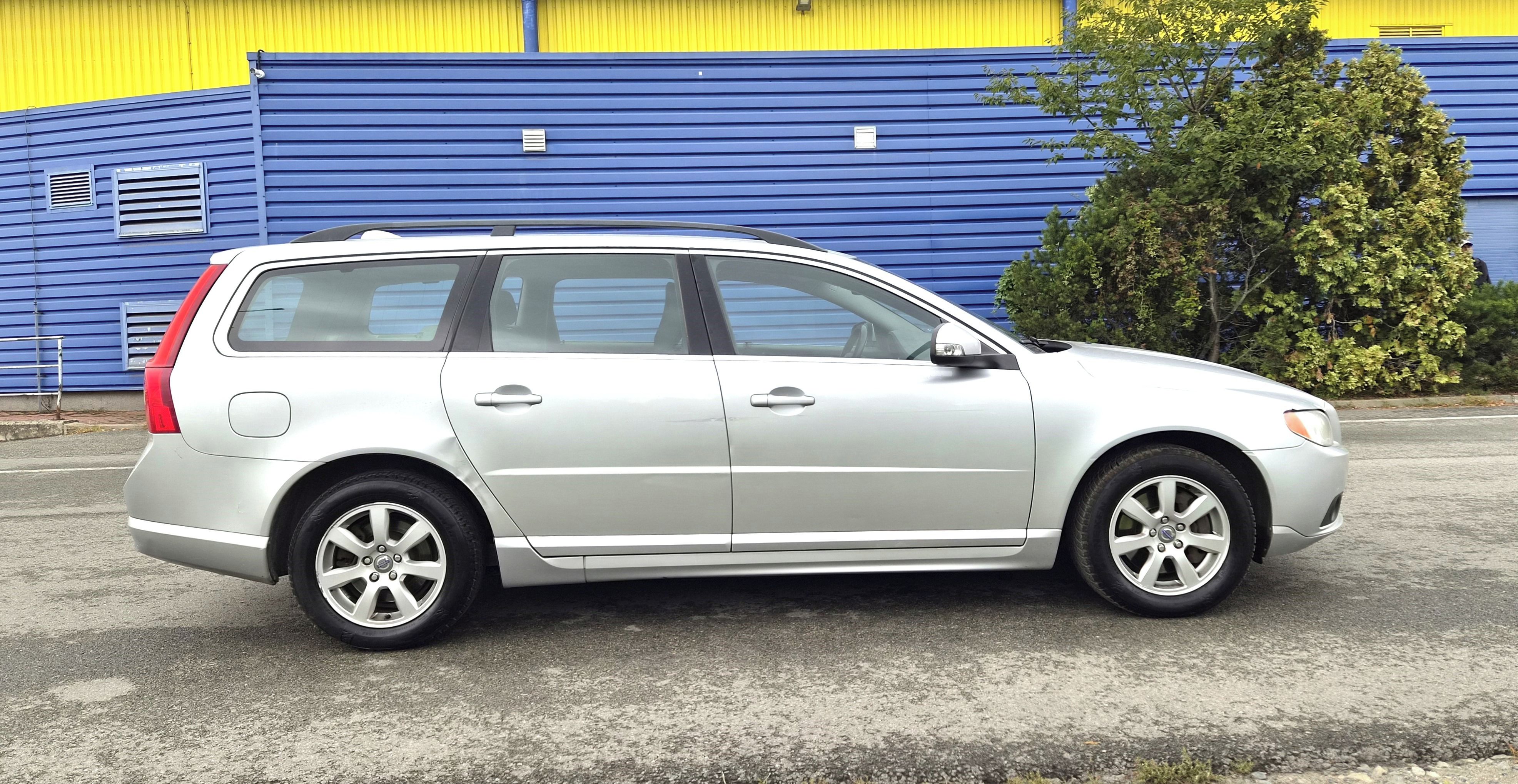 Volvo V70, 2.0 149KW KOUPENO ČR MANUÁL - fotka 4