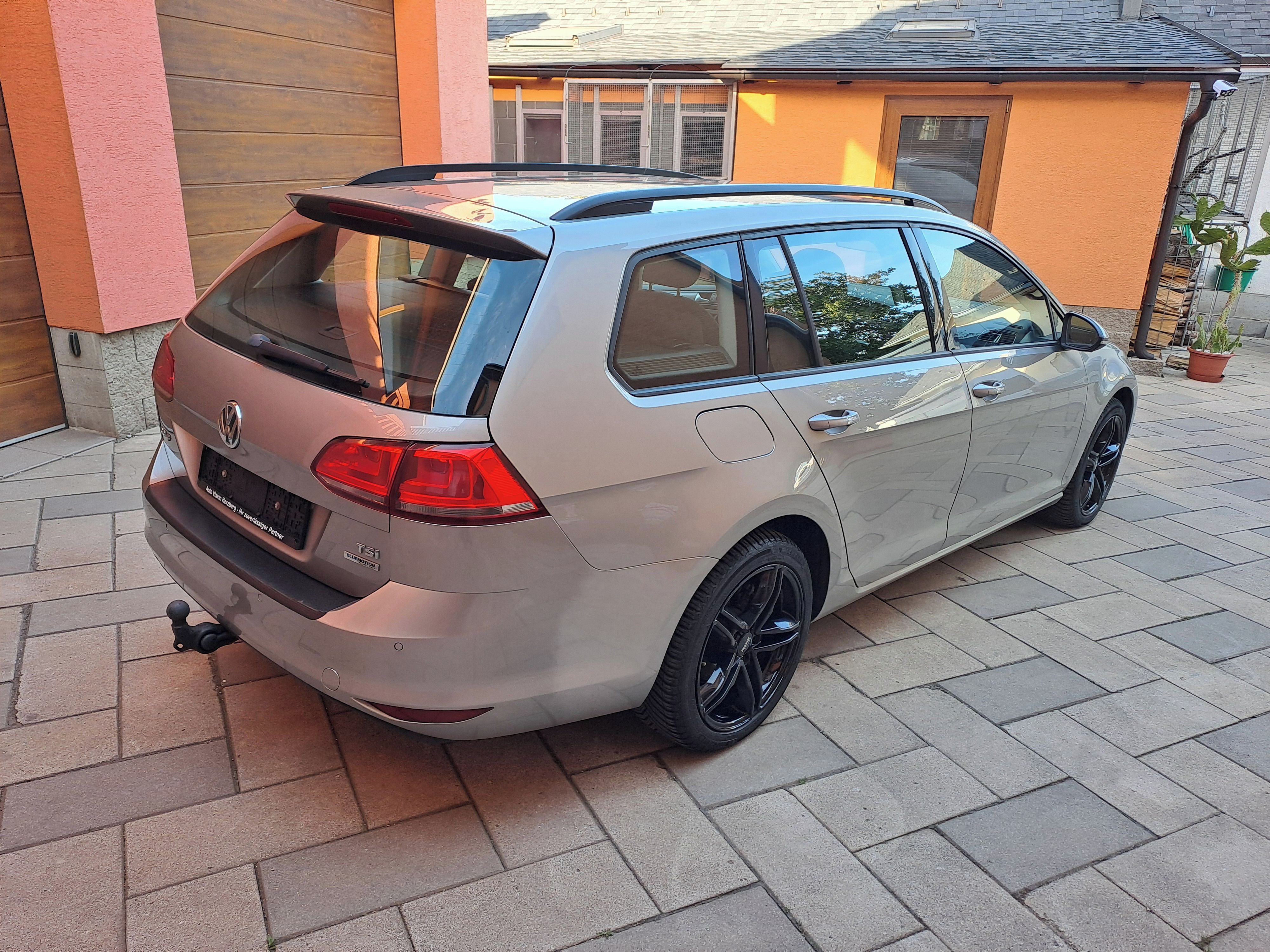 Volkswagen Golf Variant, 1,2TSI 77KW  Rozvody ŘEMEN - fotka 6