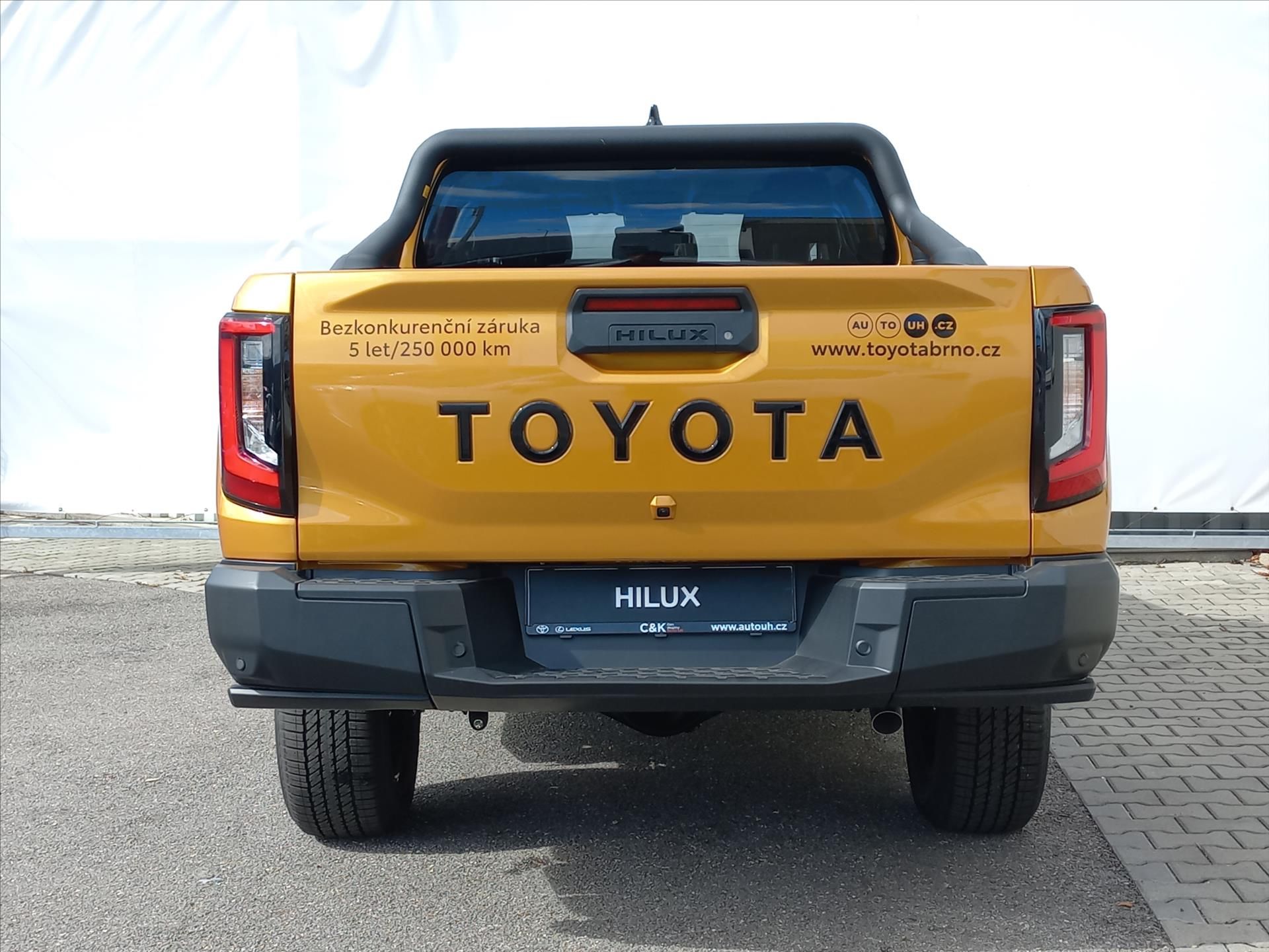 Toyota Hilux, 2,8 2.8L D 204k 48V MHEV  Doub - fotka 4